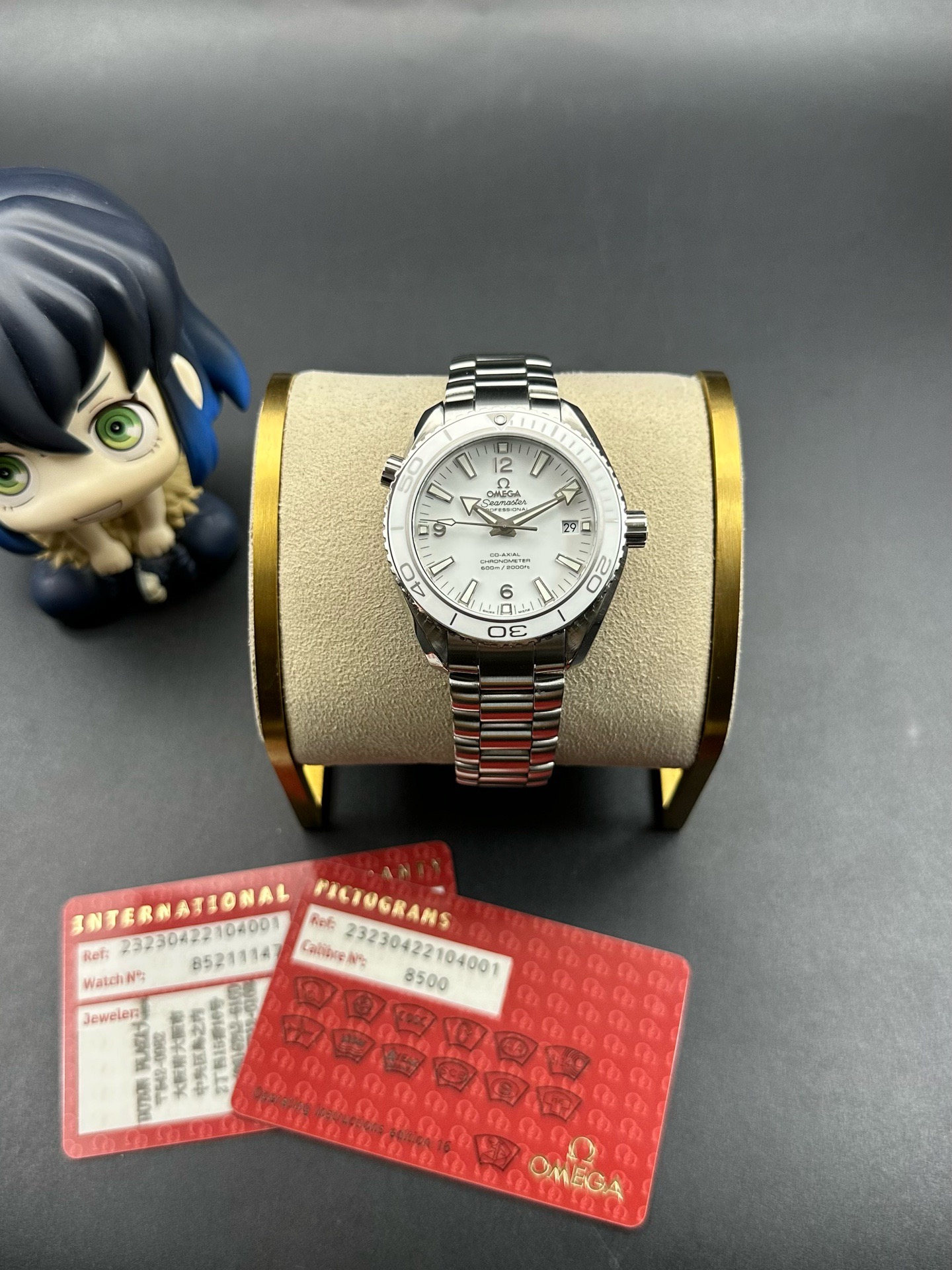 Omega 232.30.42.21.04.001 detail 7