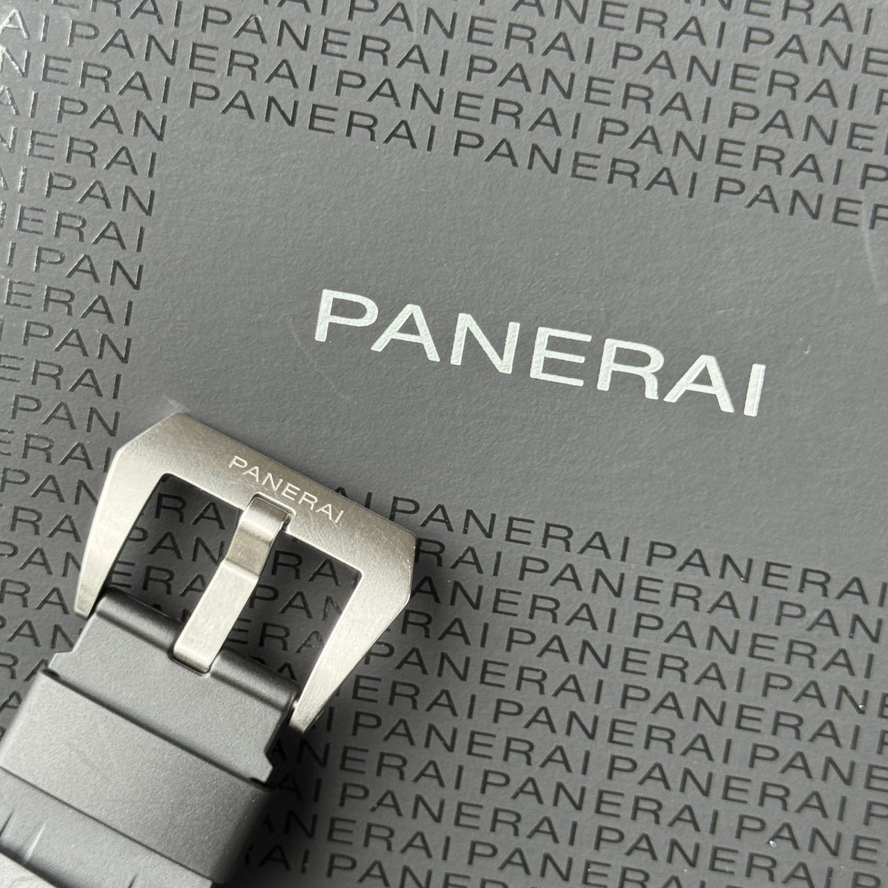 Panerai PAM01359 detail 6