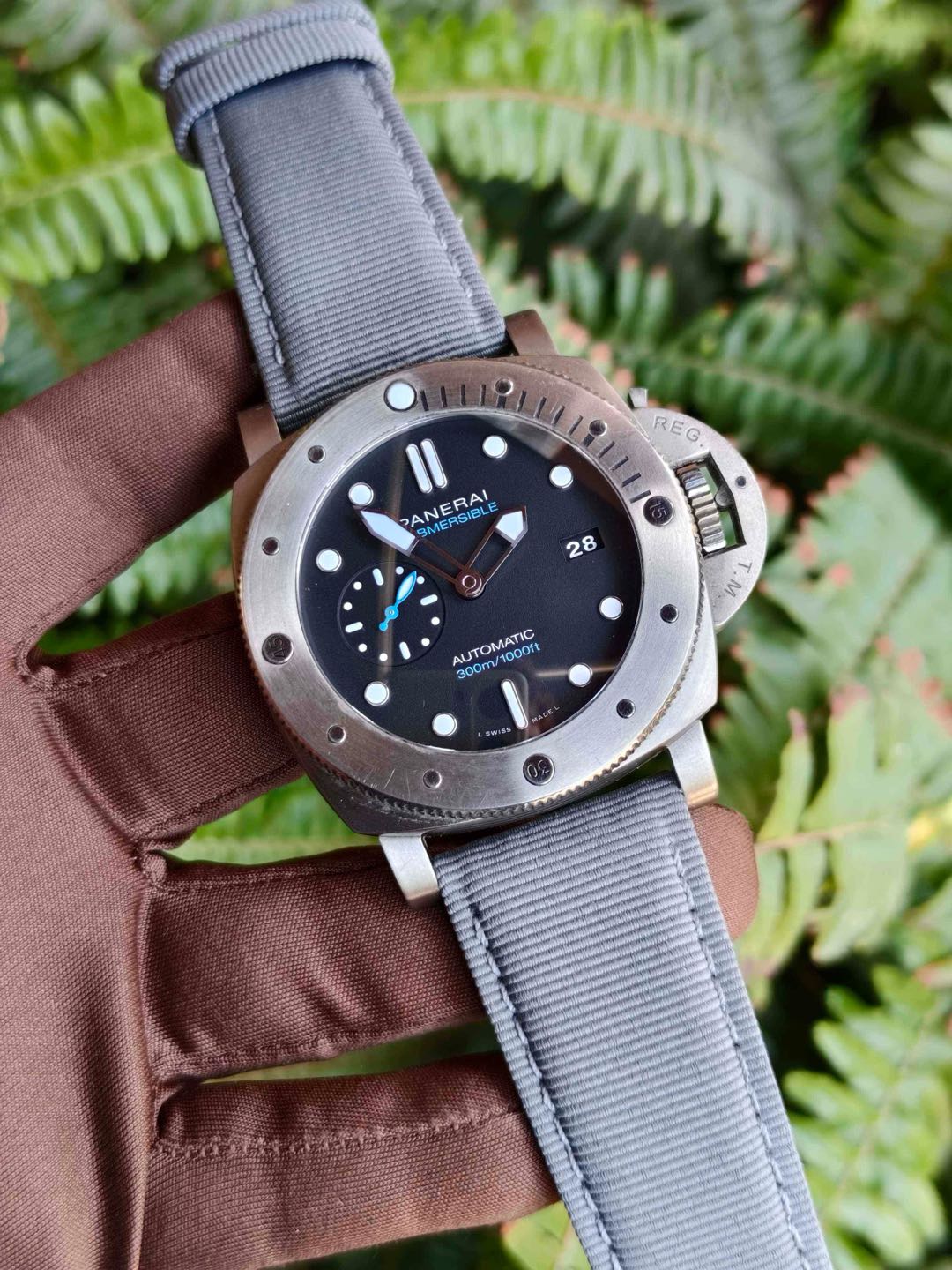 Panerai PAM02305