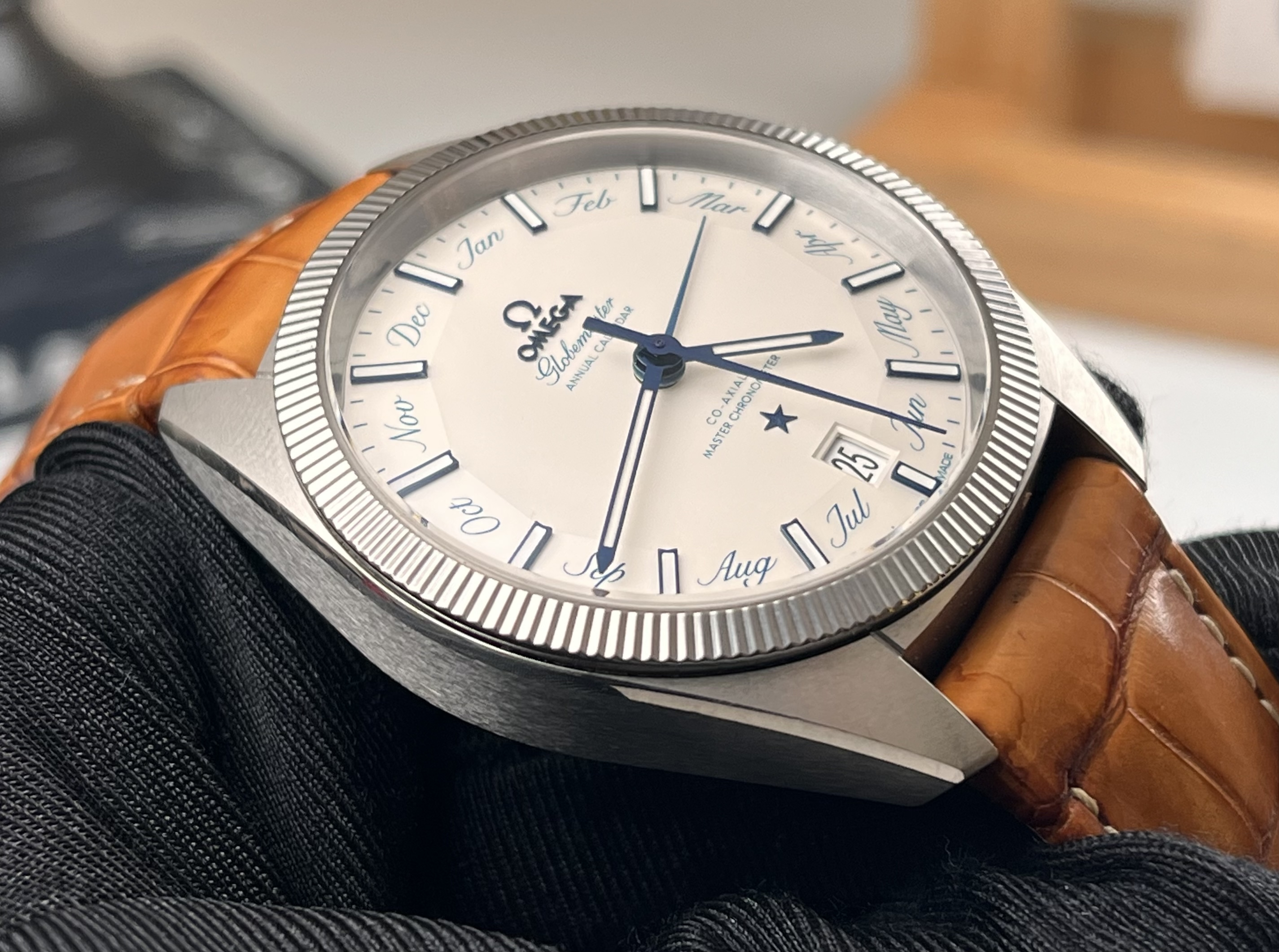 Omega 130.33.41.22.02.001 detail 2