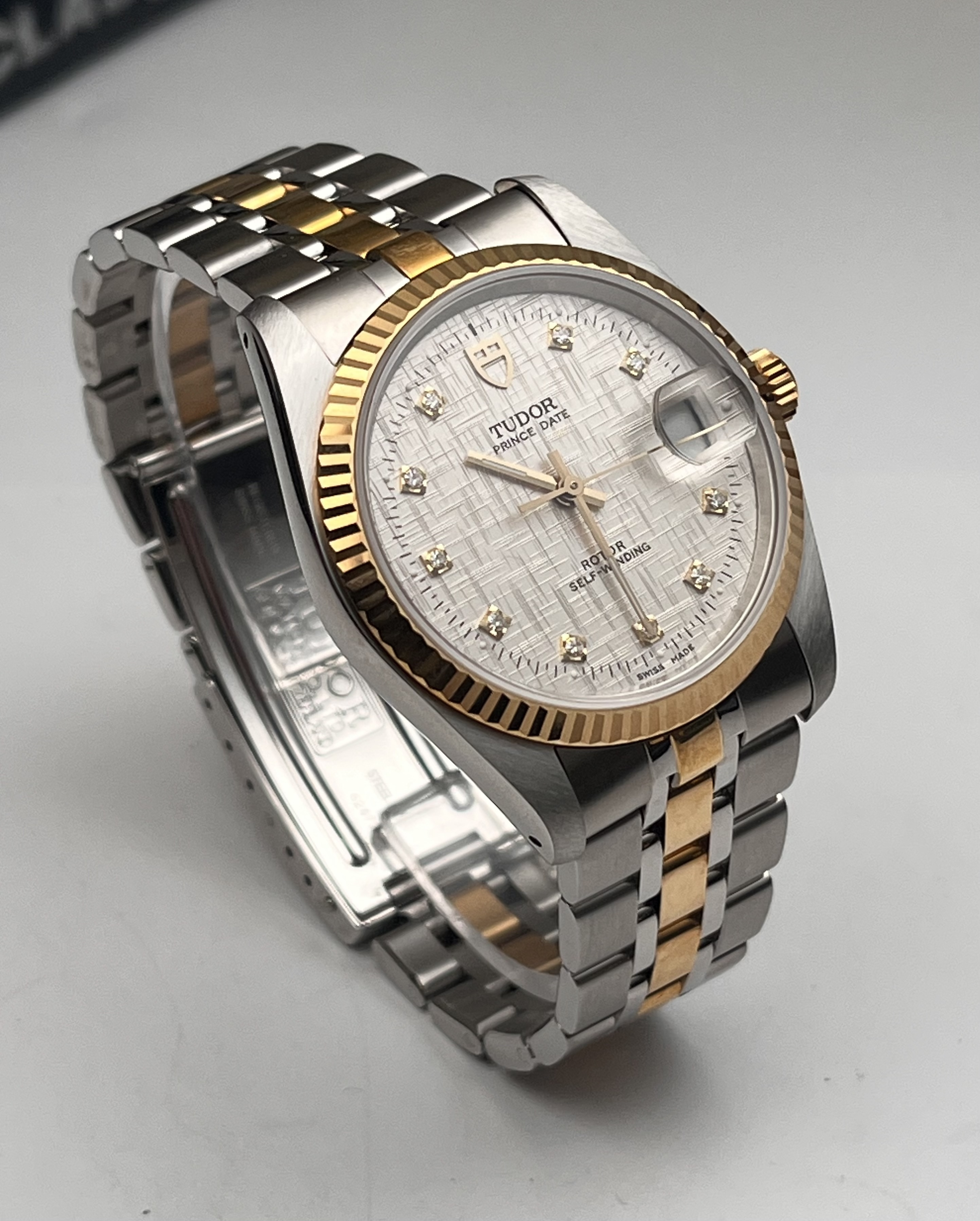 Tudor M74033-0006 detail 3