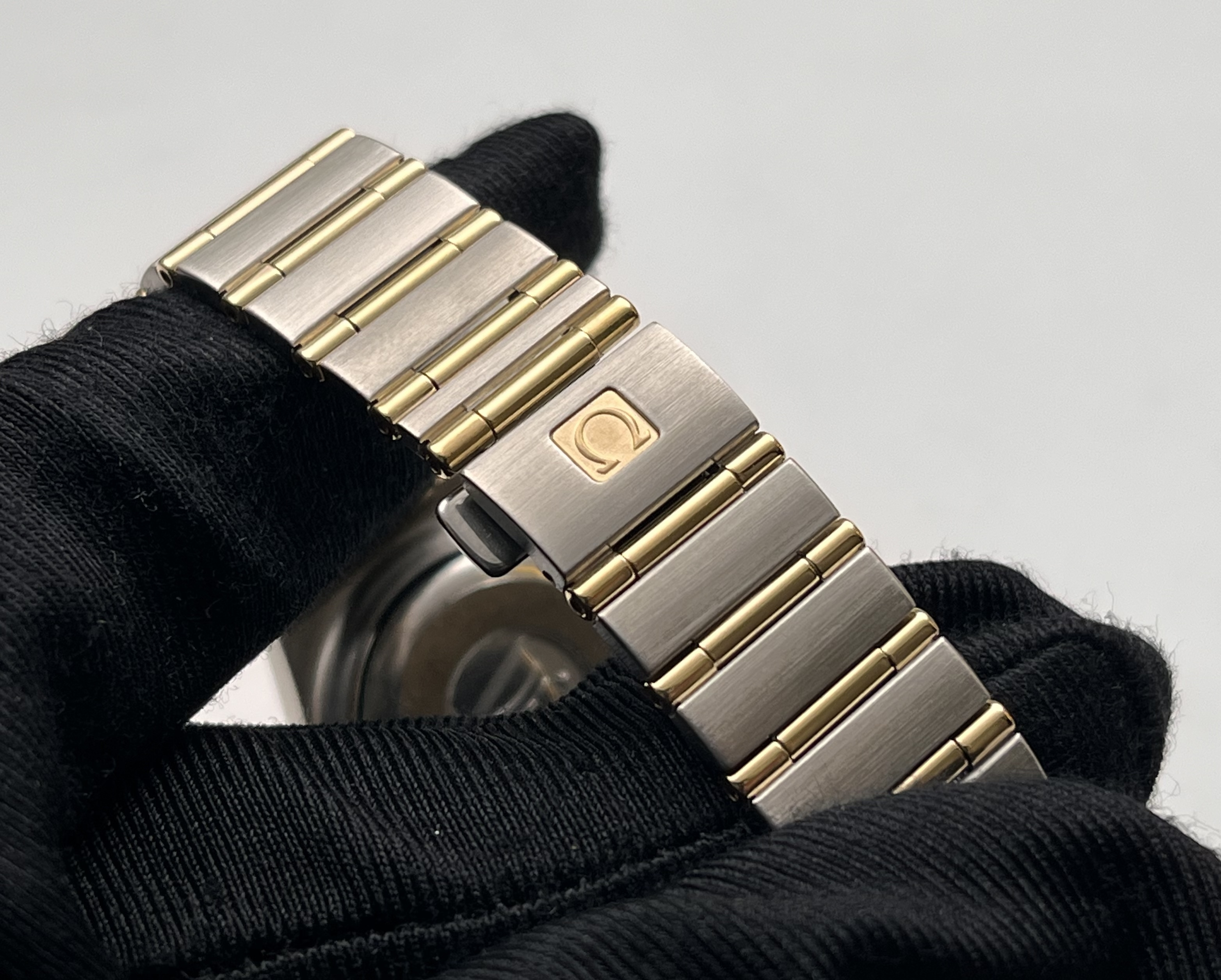 Omega 1292.15.00 detail 7