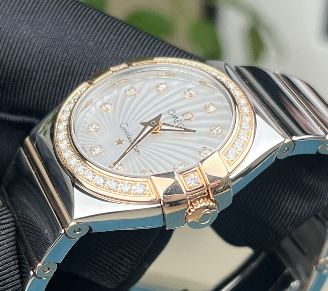 Omega 123.25.24.60.55.006 detail 3