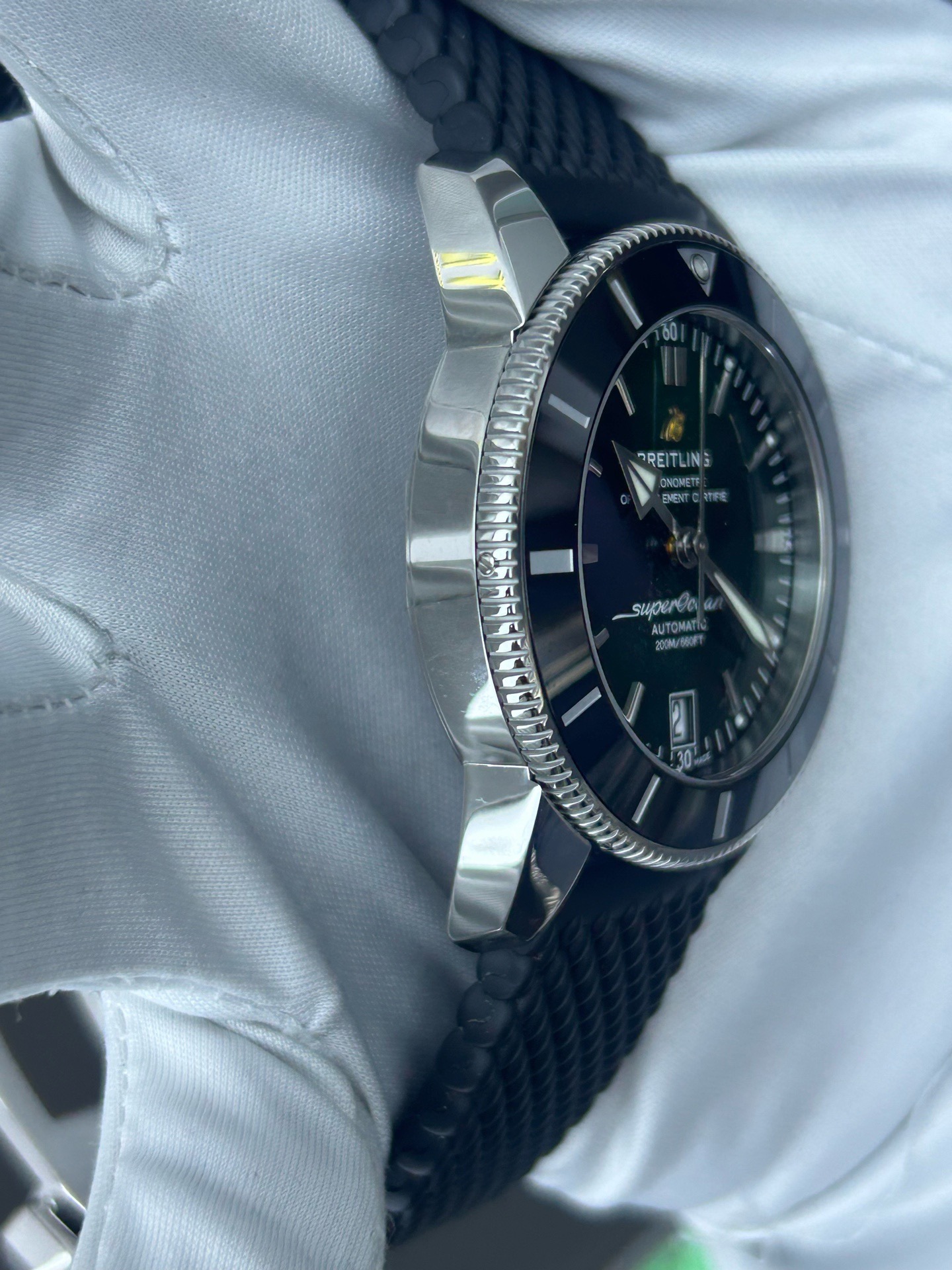 Breitling AB2010121L1S1 detail 3