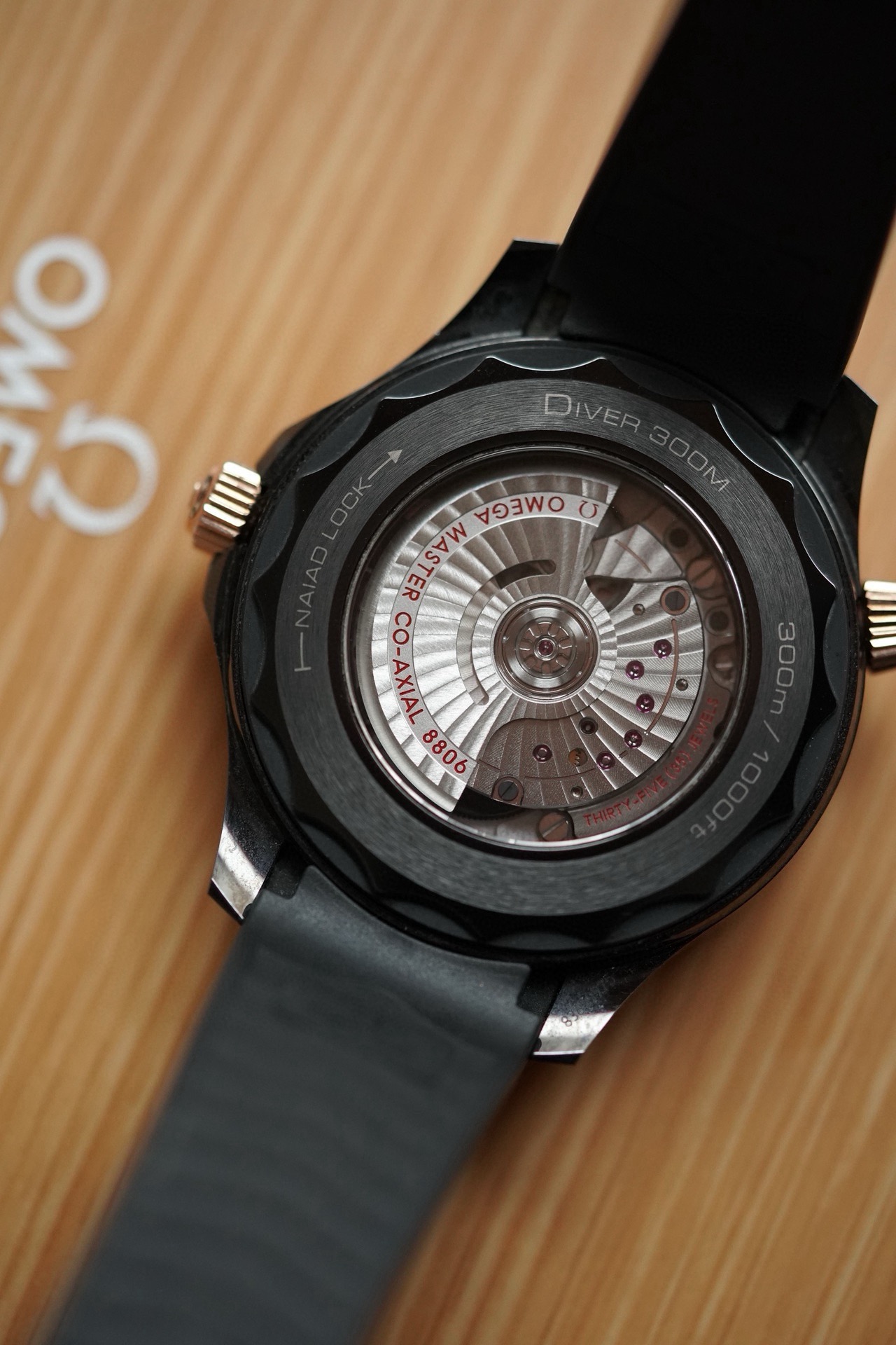 Omega 210.62.44.20.01.001 detail 5