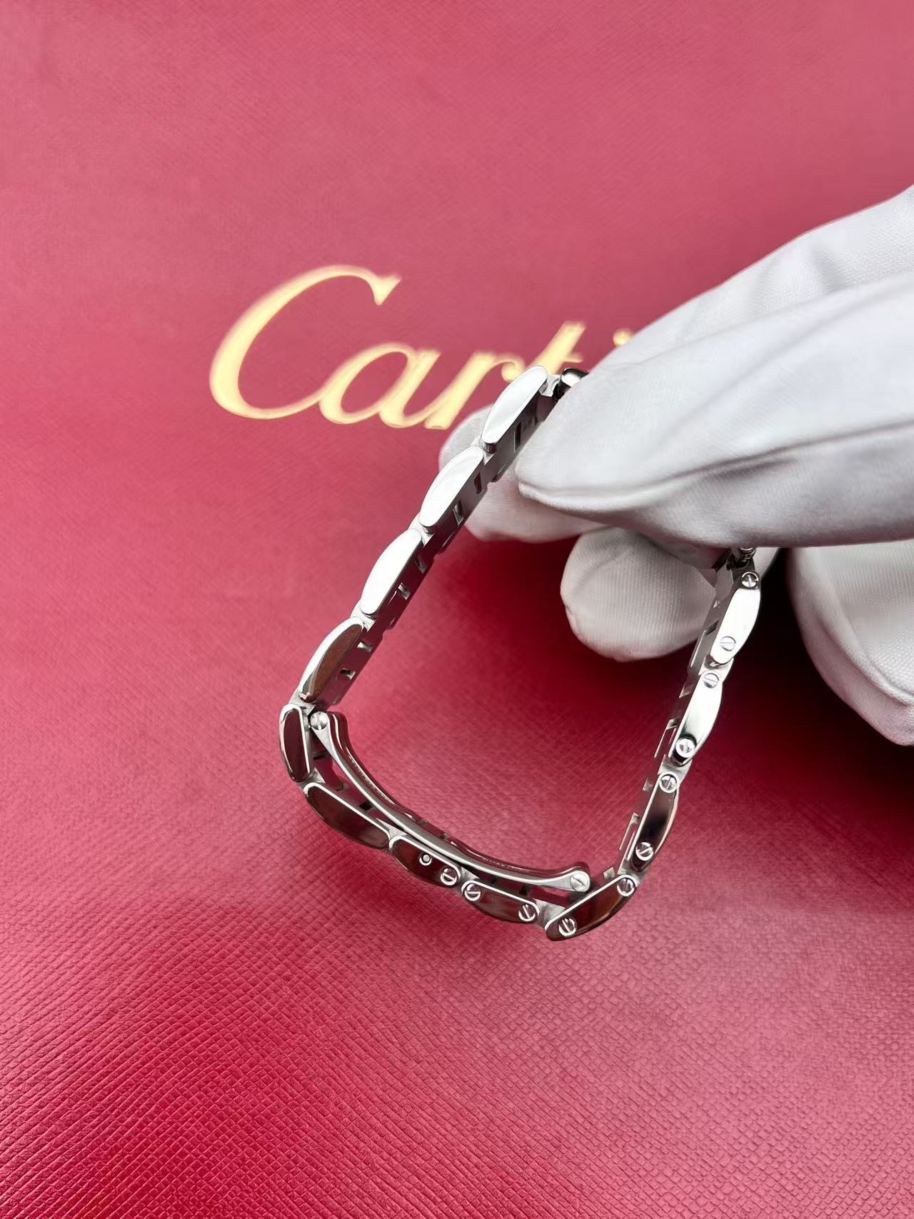 Cartier W69010Z4 detail 3