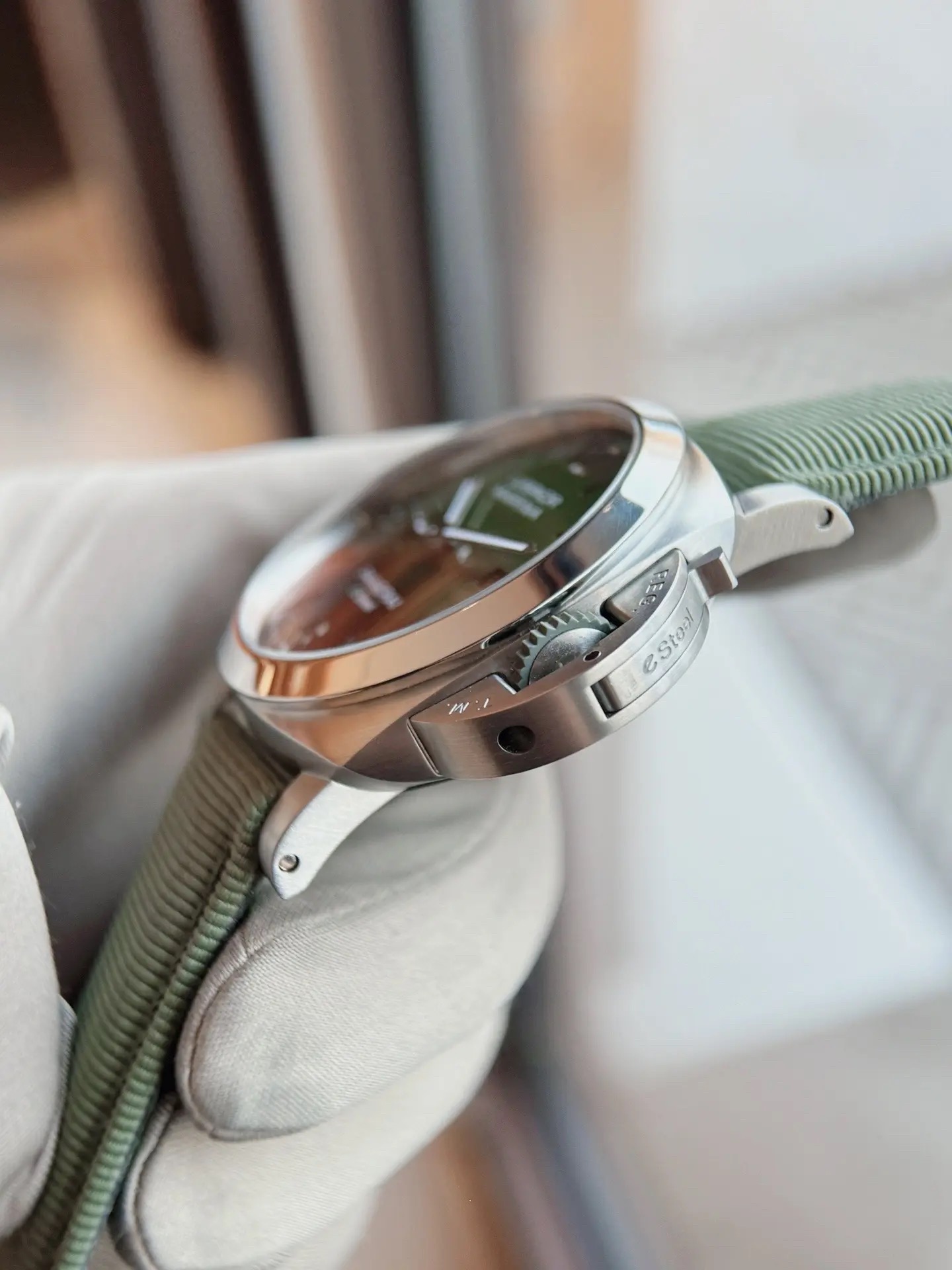 Panerai PAM01356 detail 4