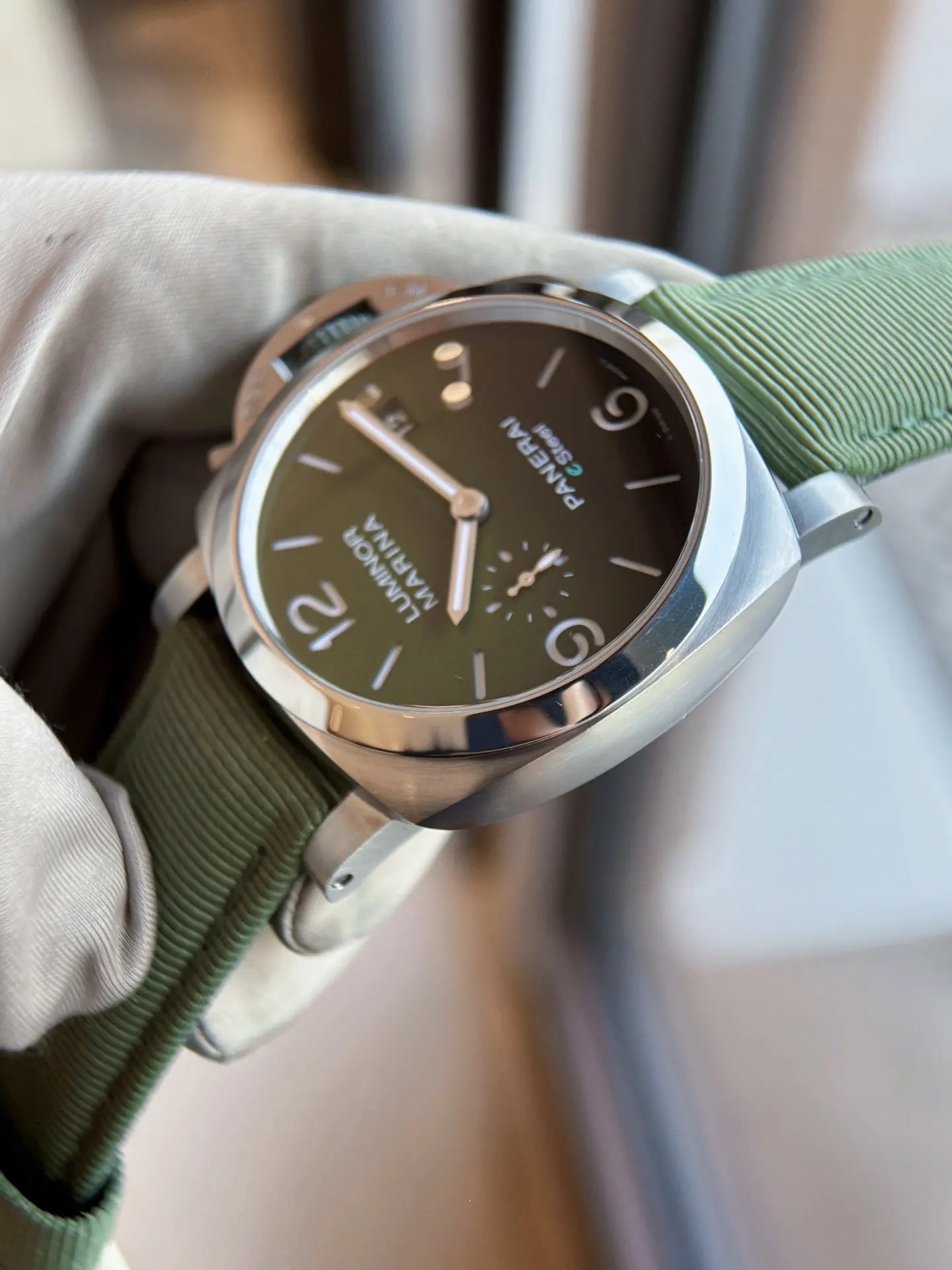 Panerai PAM01356 detail 3