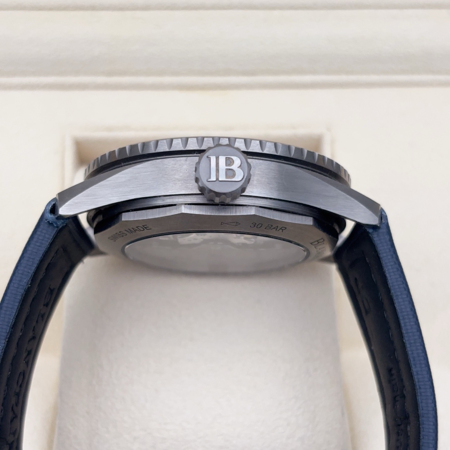 Blancpain 5000-0240-O52A detail 4