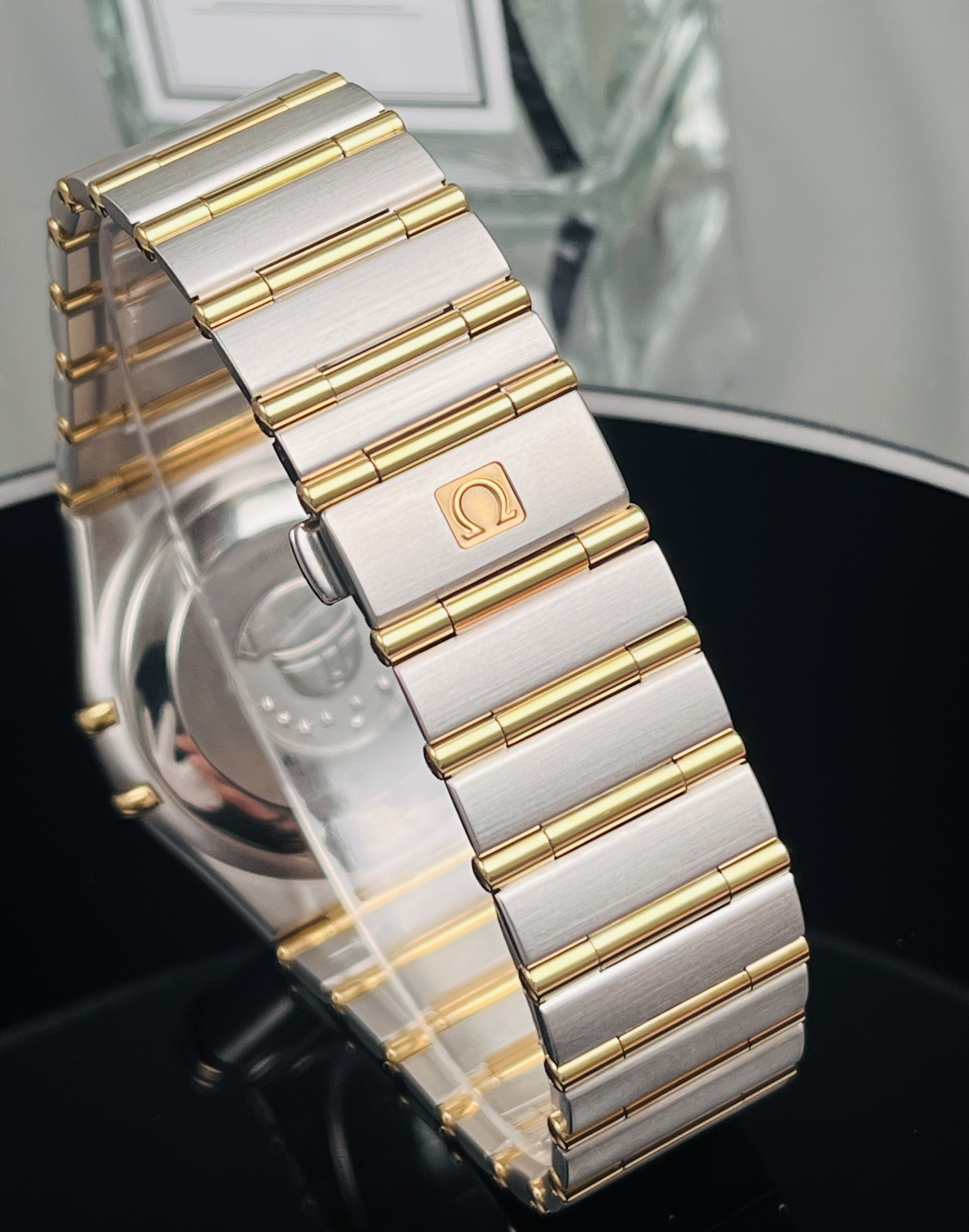 Omega 1202.10.00 detail 7
