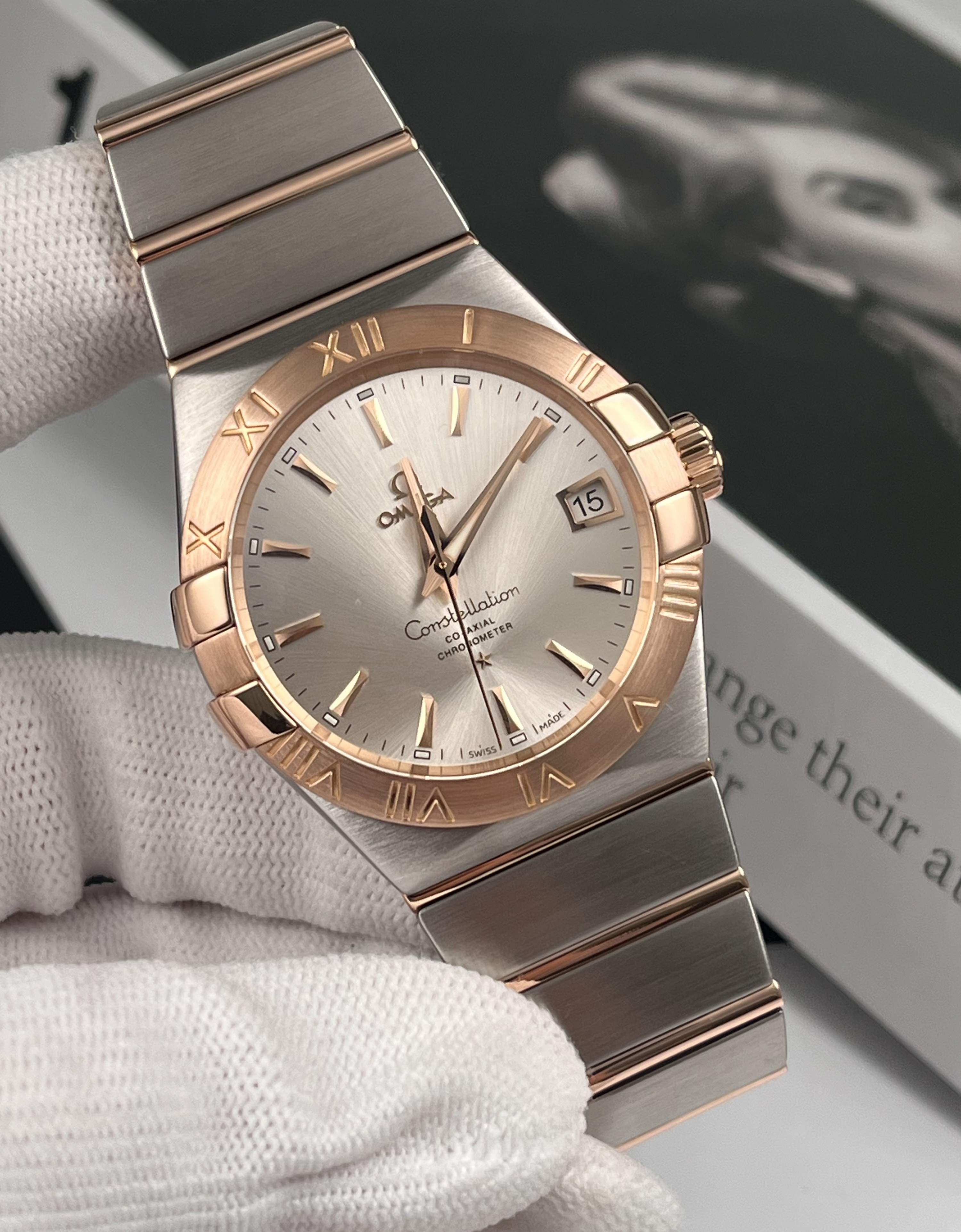 Omega 123.20.38.21.02.001 detail 1