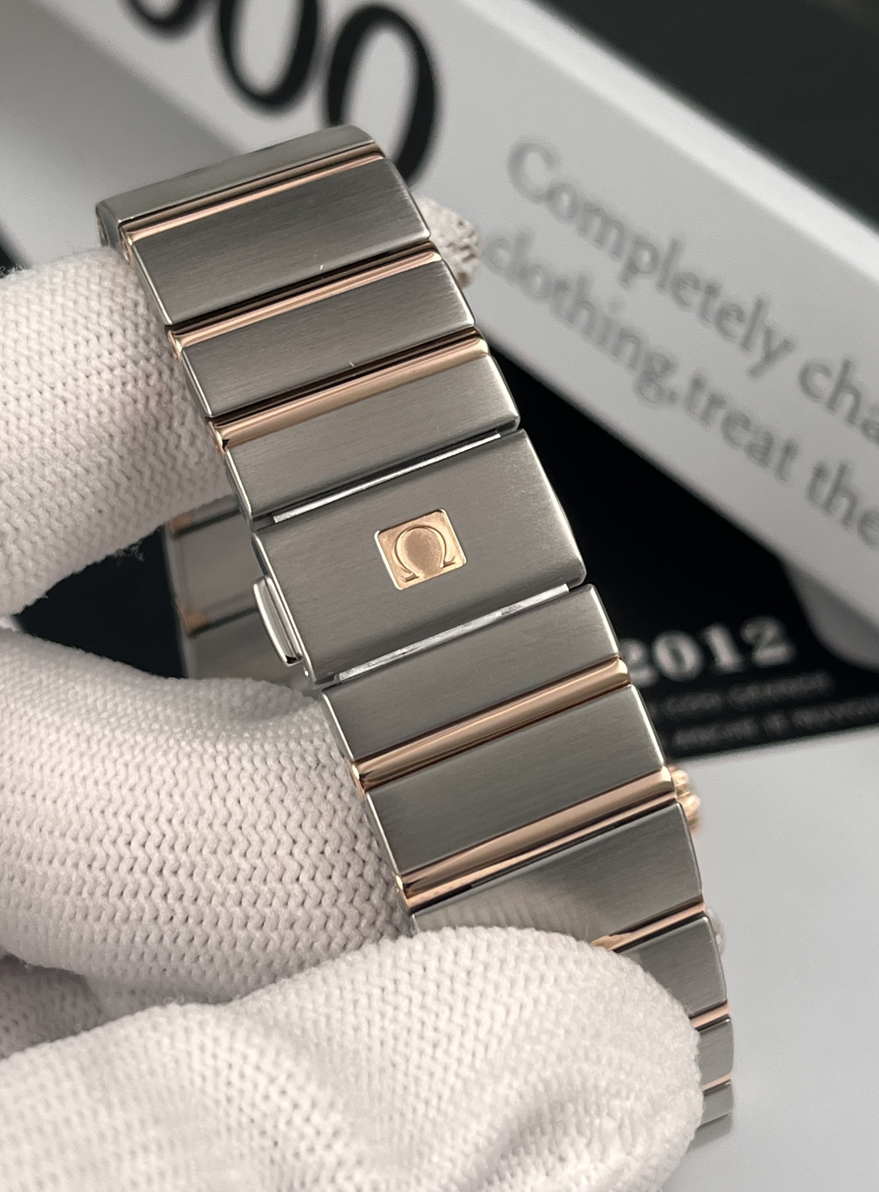 Omega 123.20.38.21.02.001 detail 6