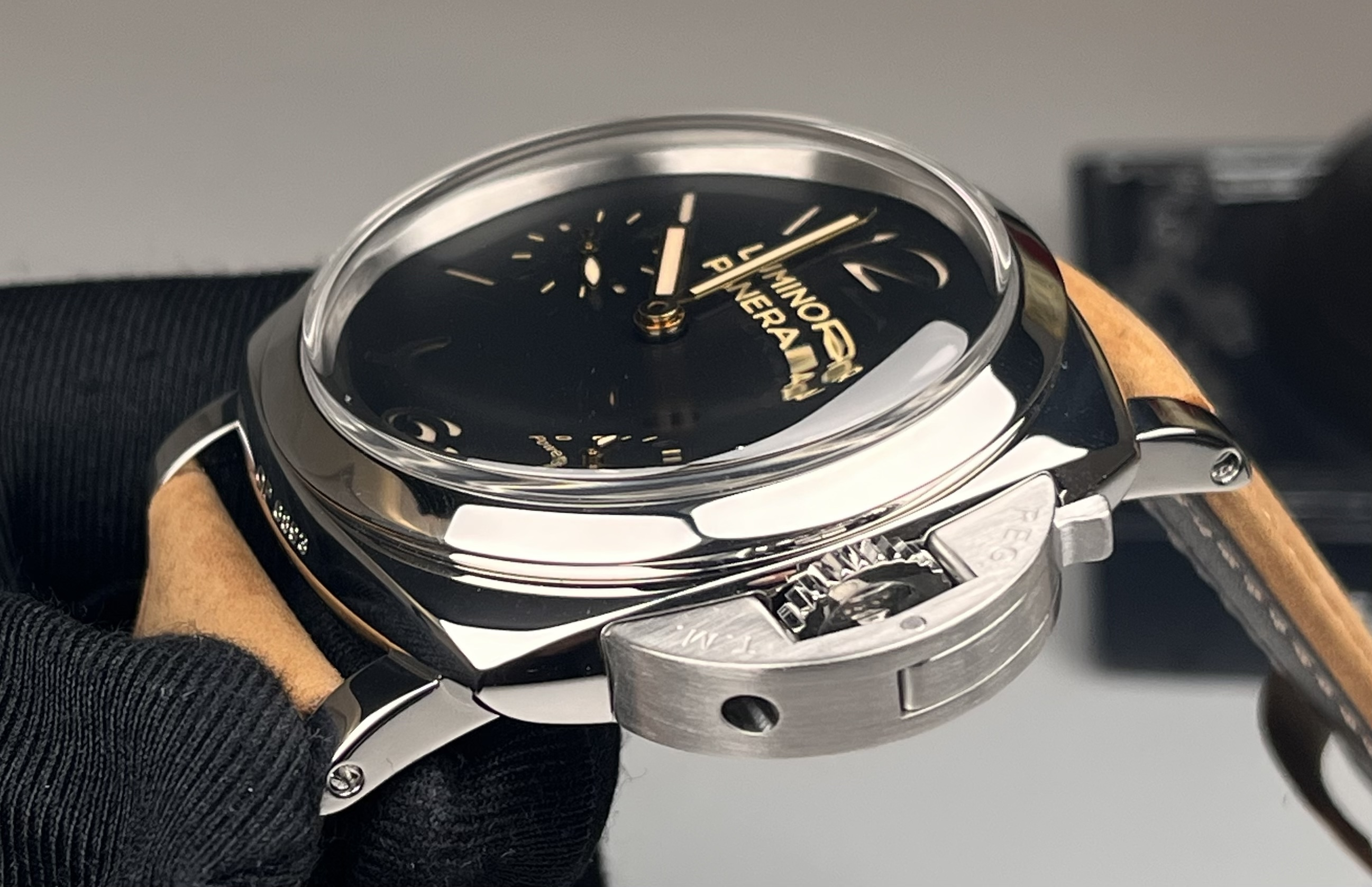 Panerai PAM00423 detail 4