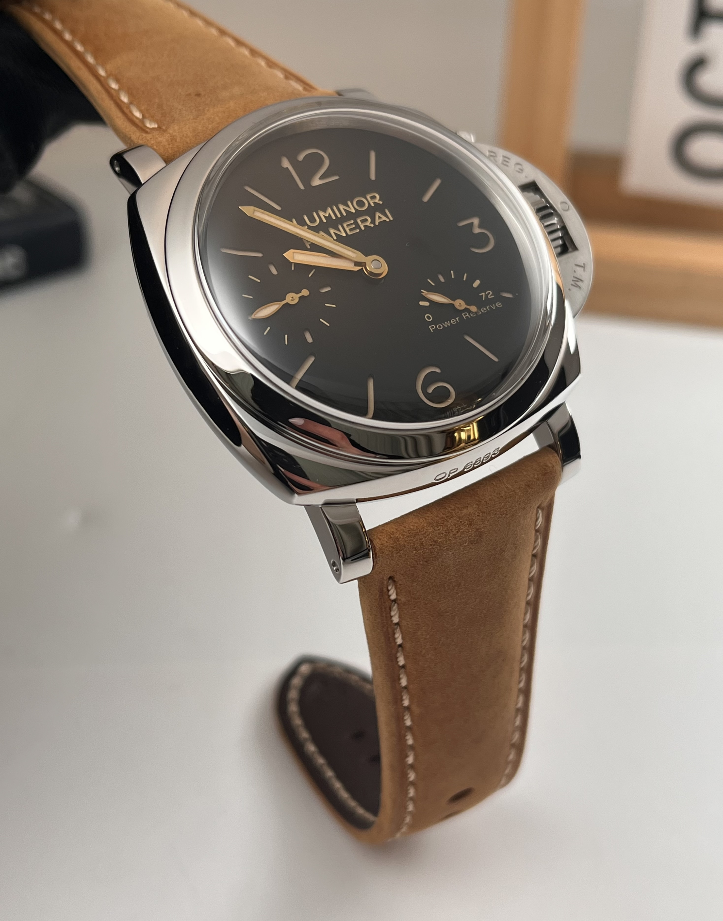 Panerai PAM00423 detail 2