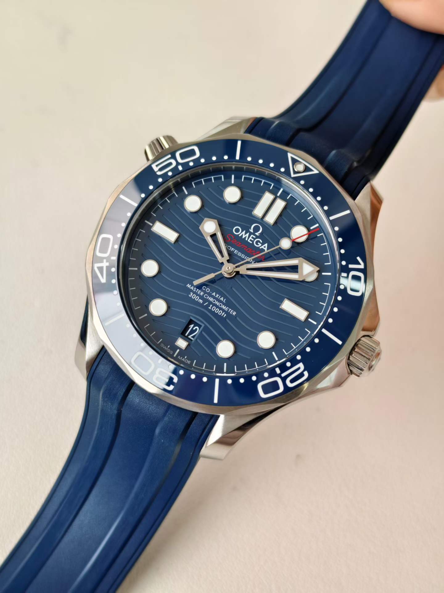 Omega 210.32.42.20.03.001 detail 3