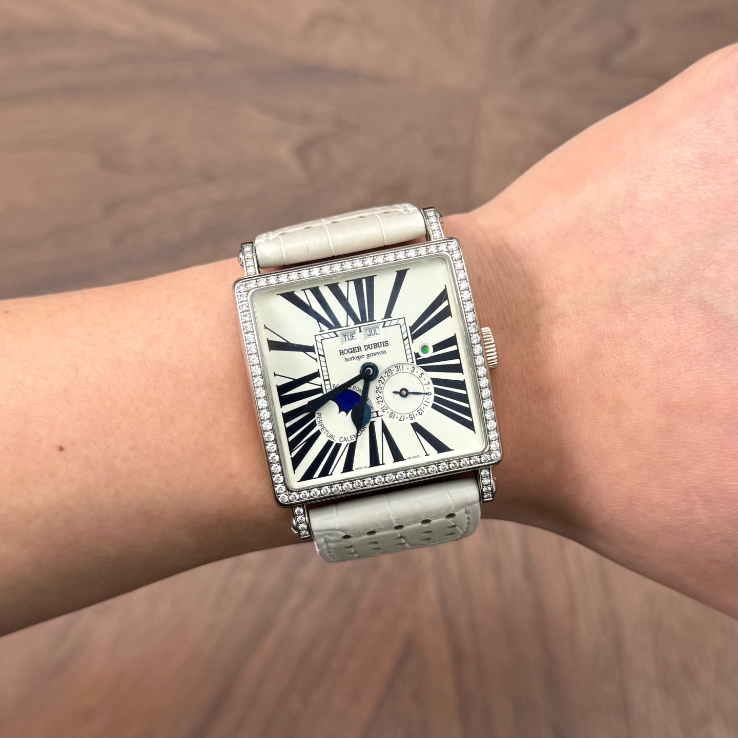 Roger Dubuis Vintage detail 3
