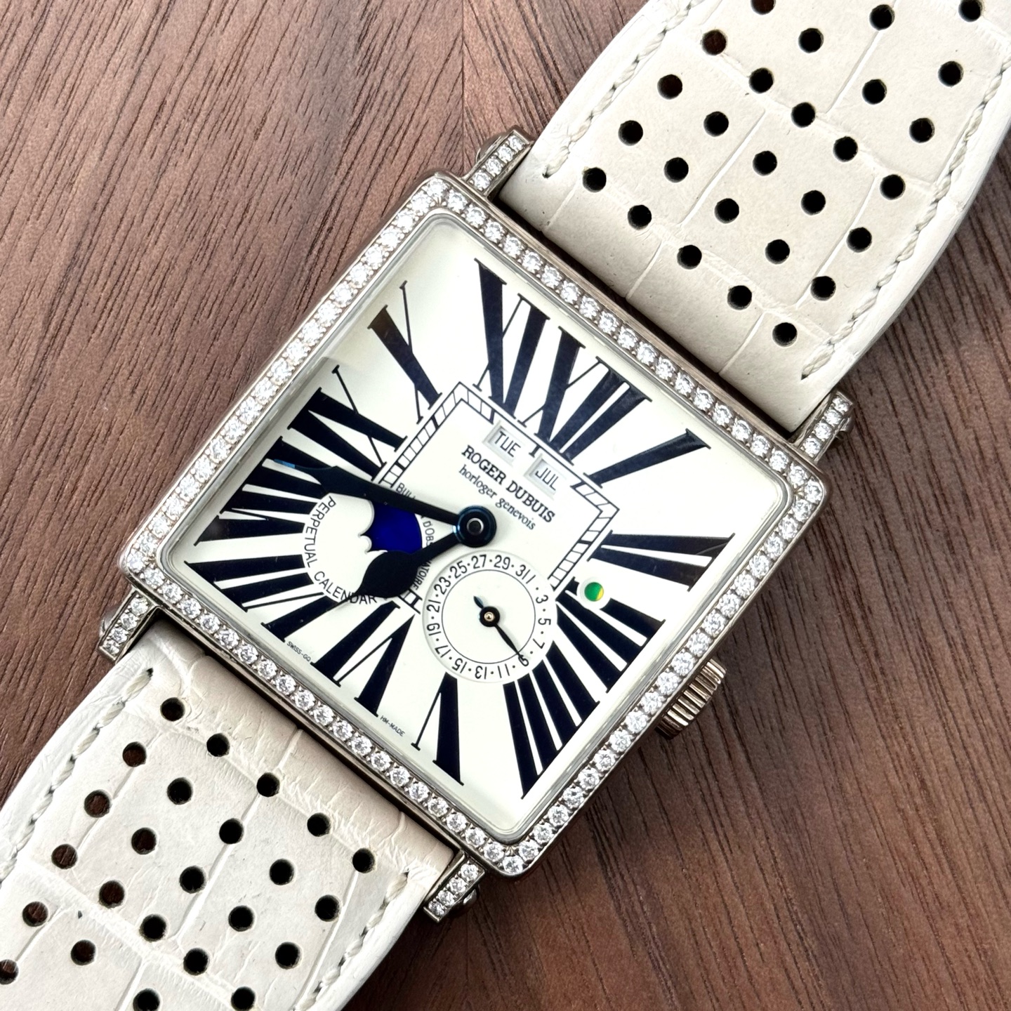 Roger Dubuis Vintage detail 4