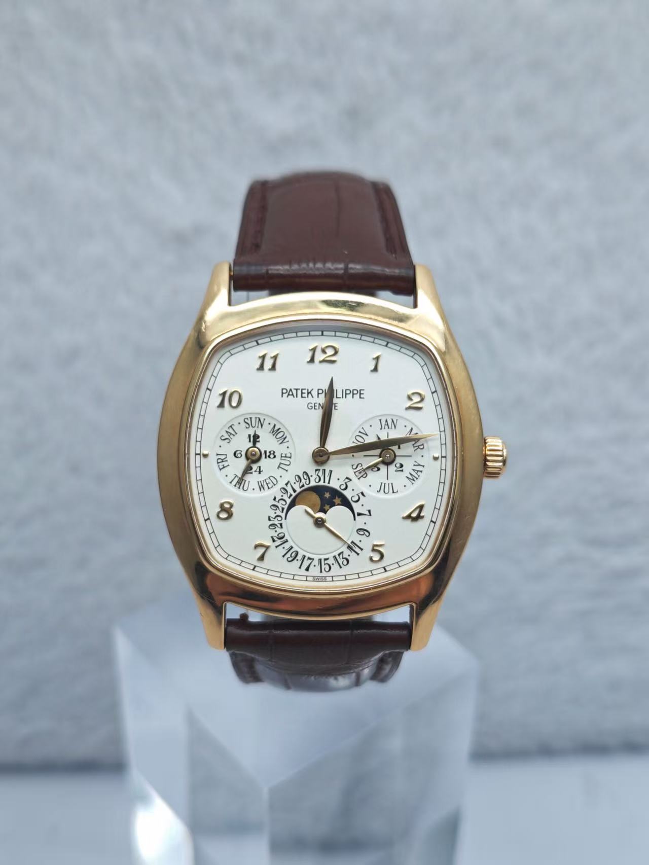 Patek Philippe 5940J-001 detail 6