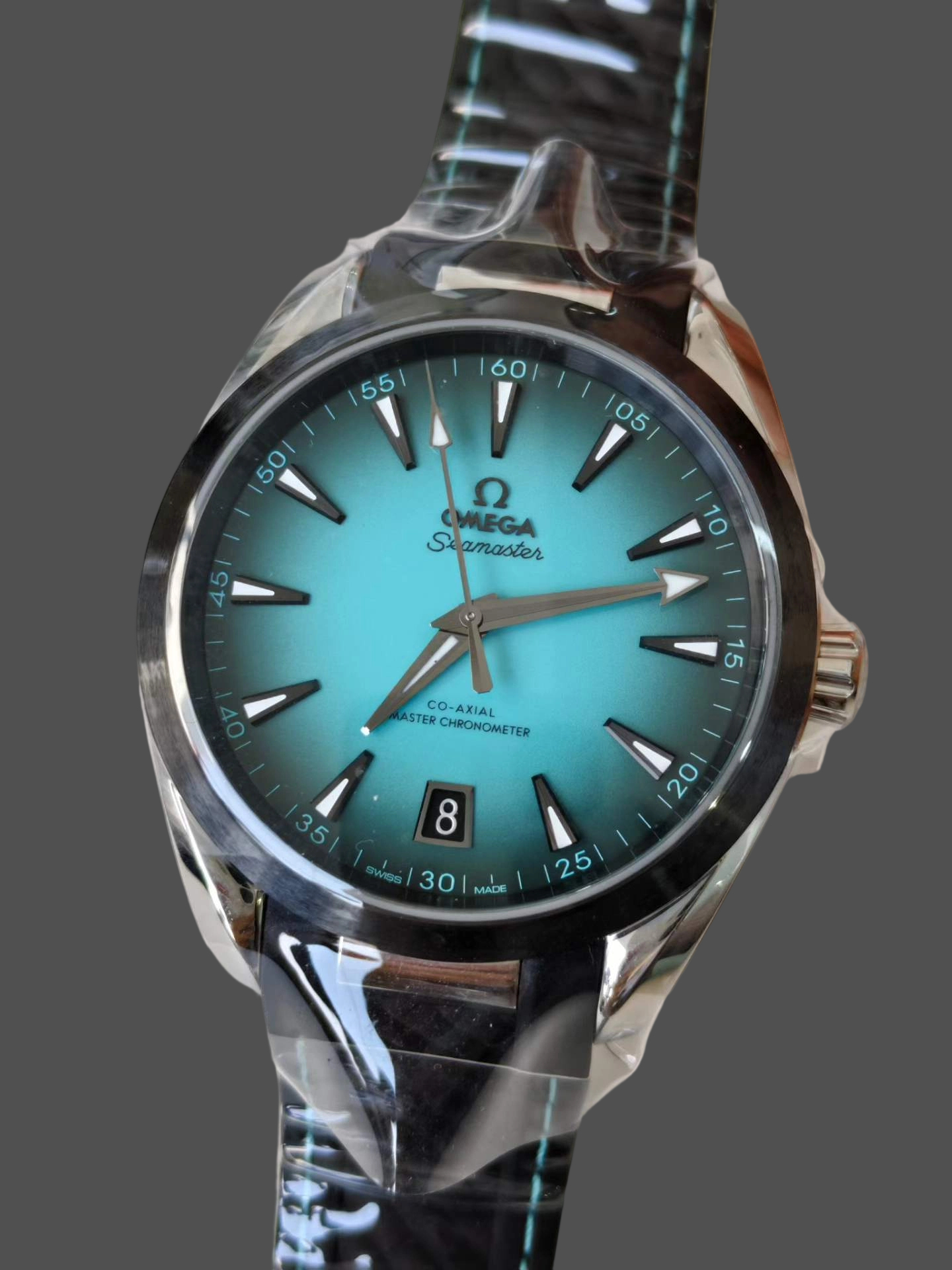 Omega 220.32.41.21.03.001