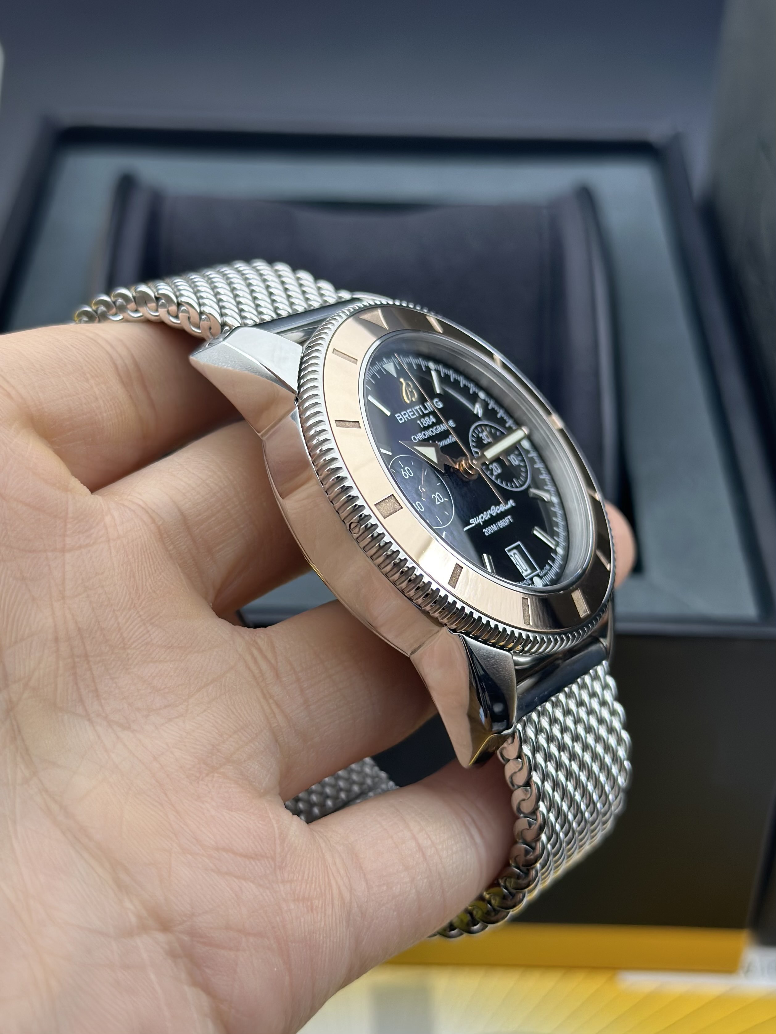 Breitling U2337012-BB81-154 detail 1
