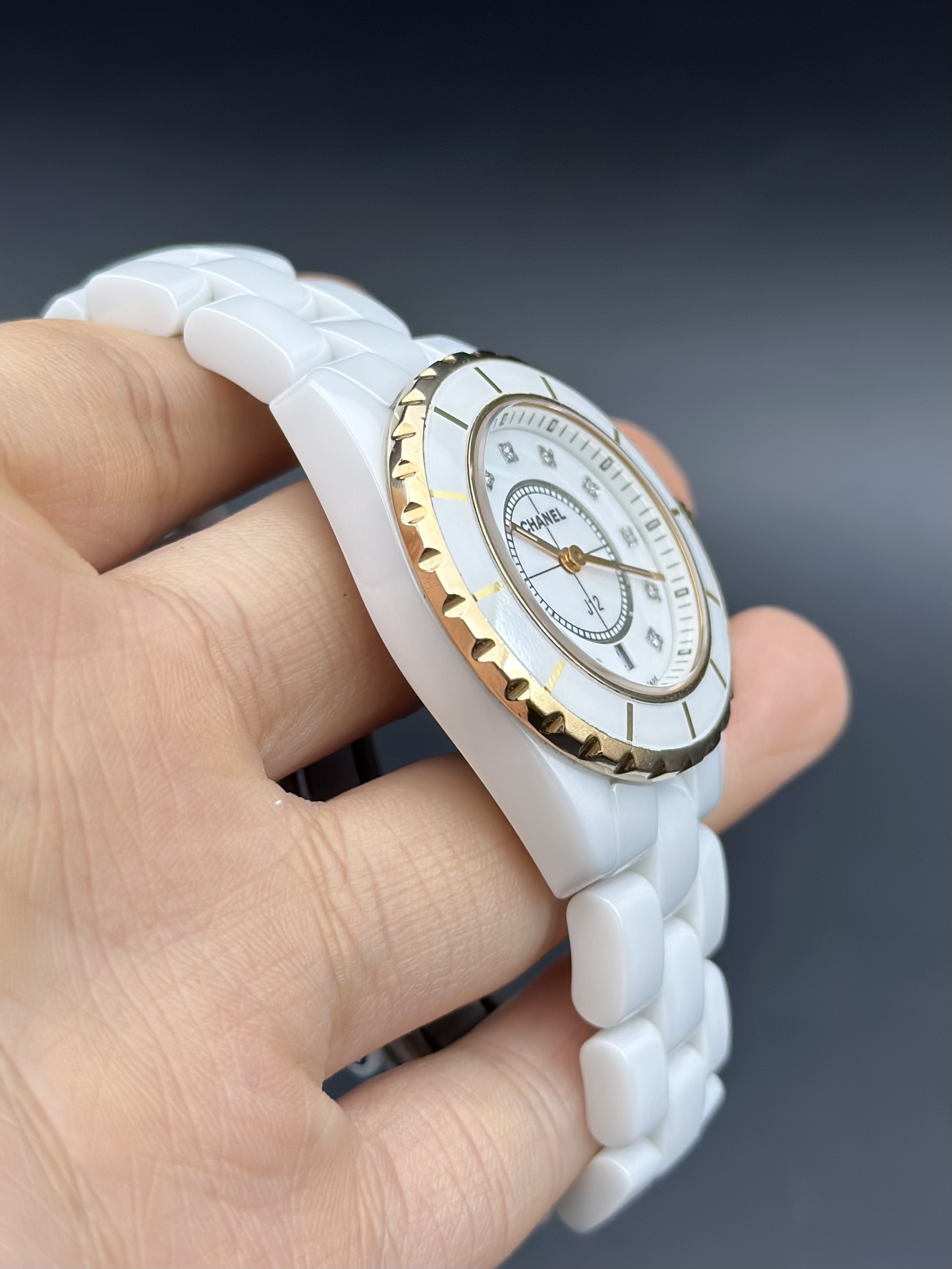 Chanel H2181 detail 2