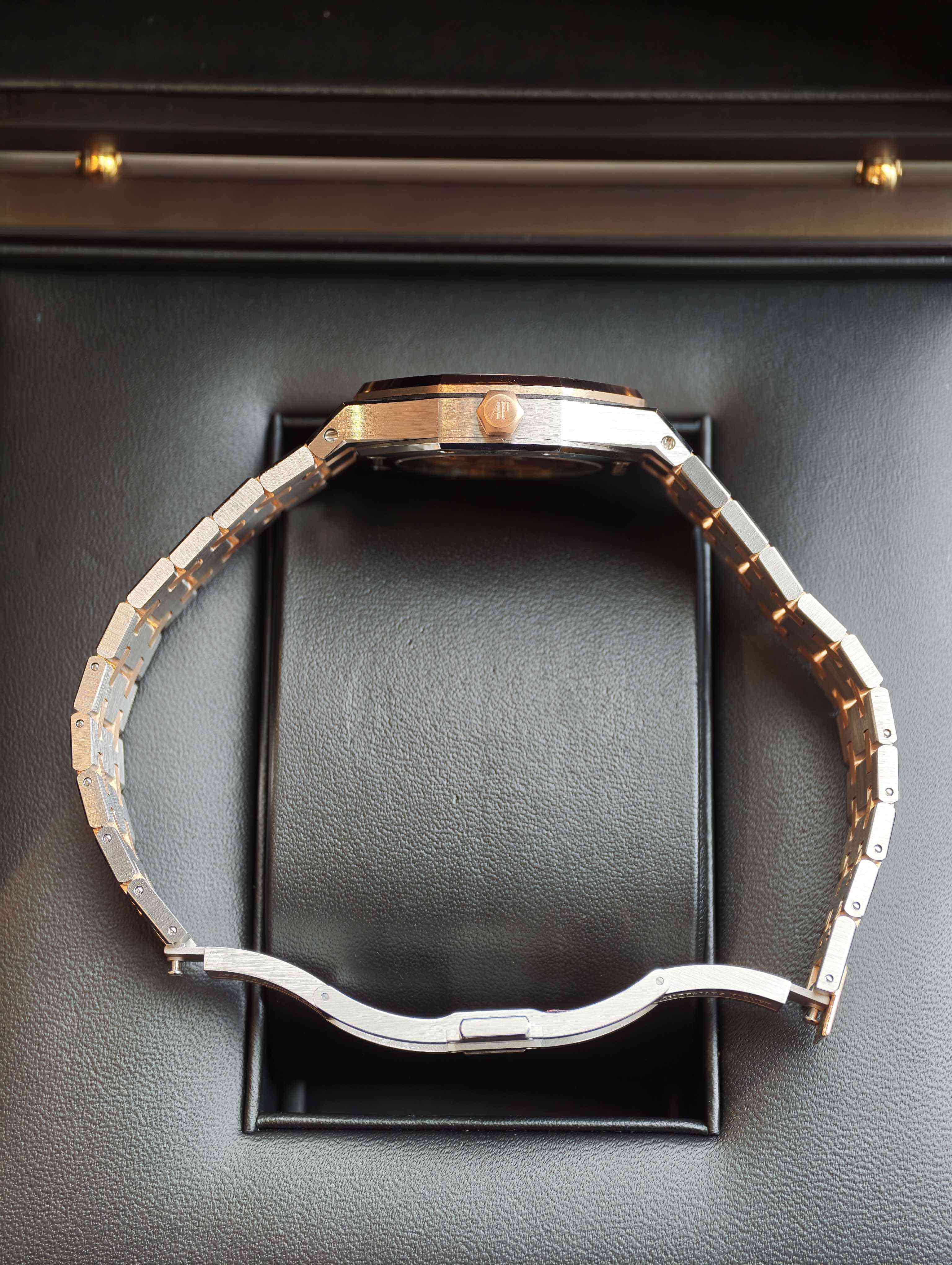 Audemars Piguet 77450sr.oo.1361sr.02 detail 3