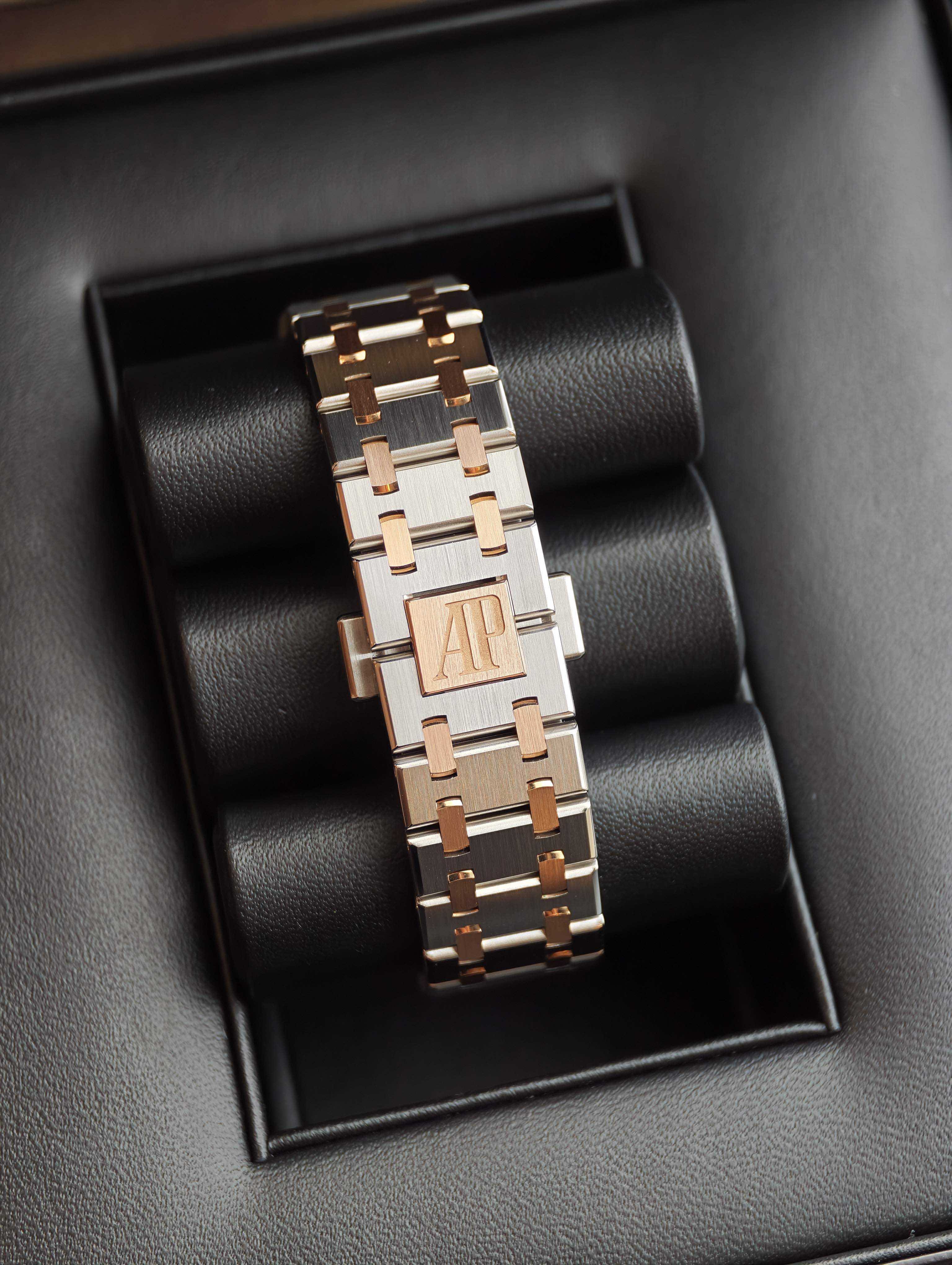 Audemars Piguet 77450sr.oo.1361sr.02 detail 4