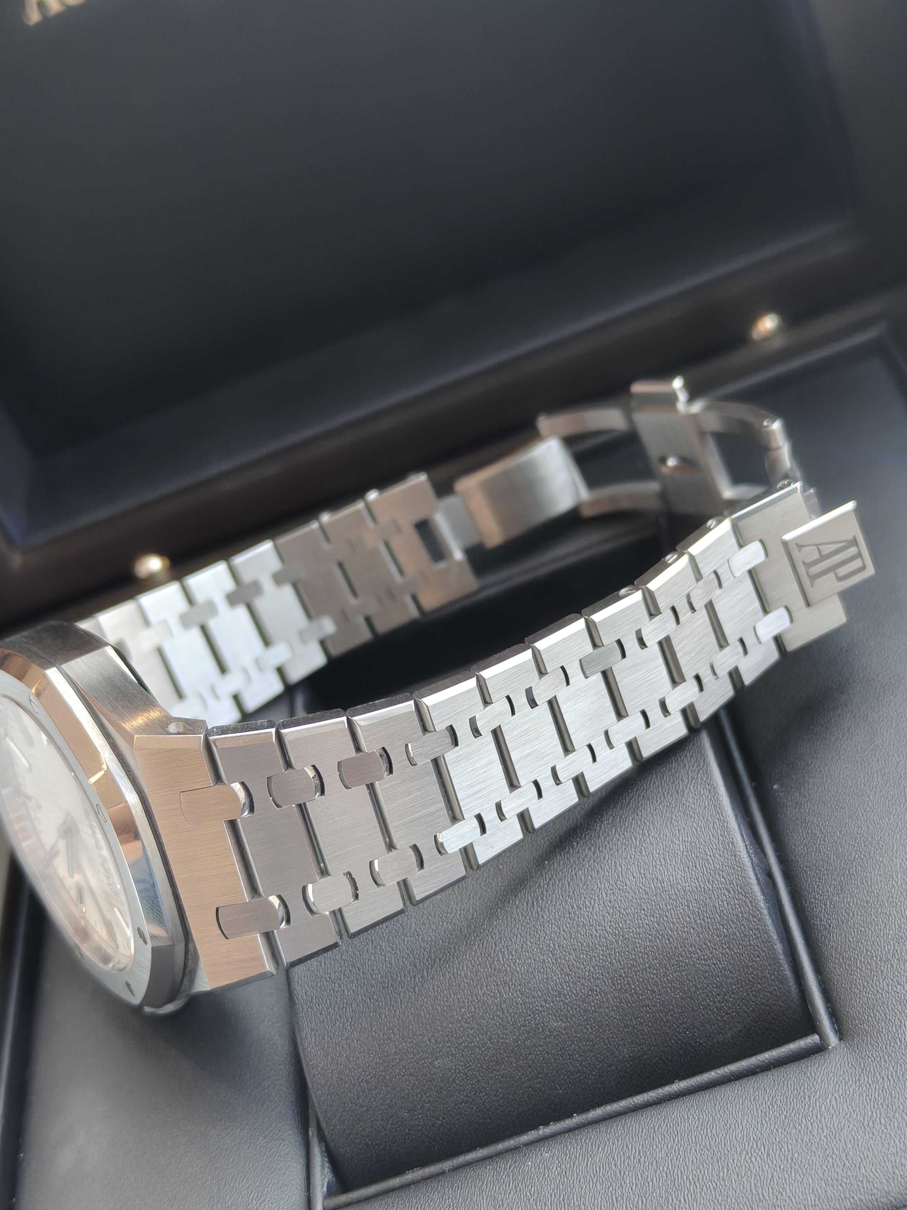 Audemars Piguet 15510ST.OO.1320ST.08 detail 4