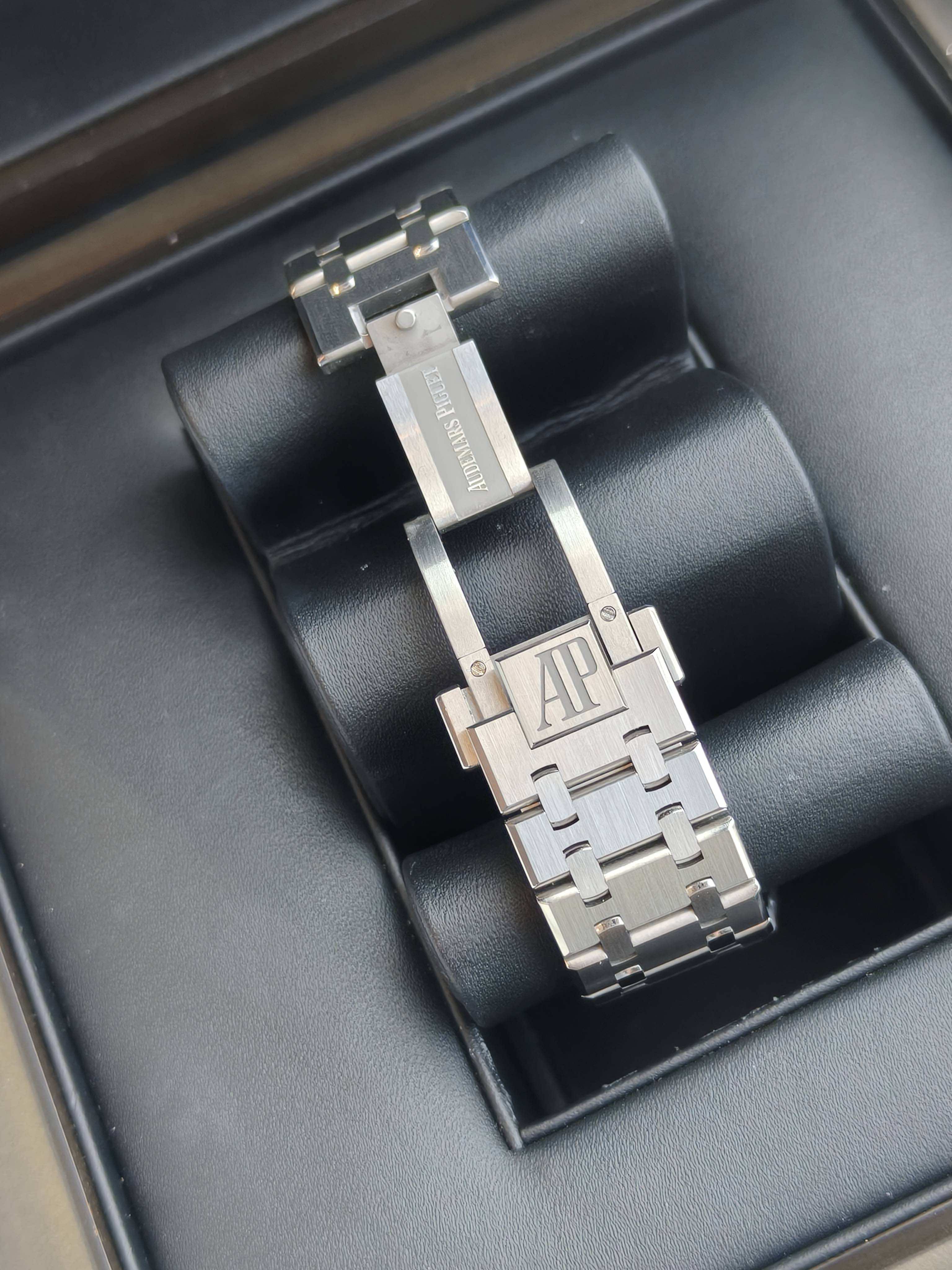 Audemars Piguet 15510ST.OO.1320ST.08 detail 5