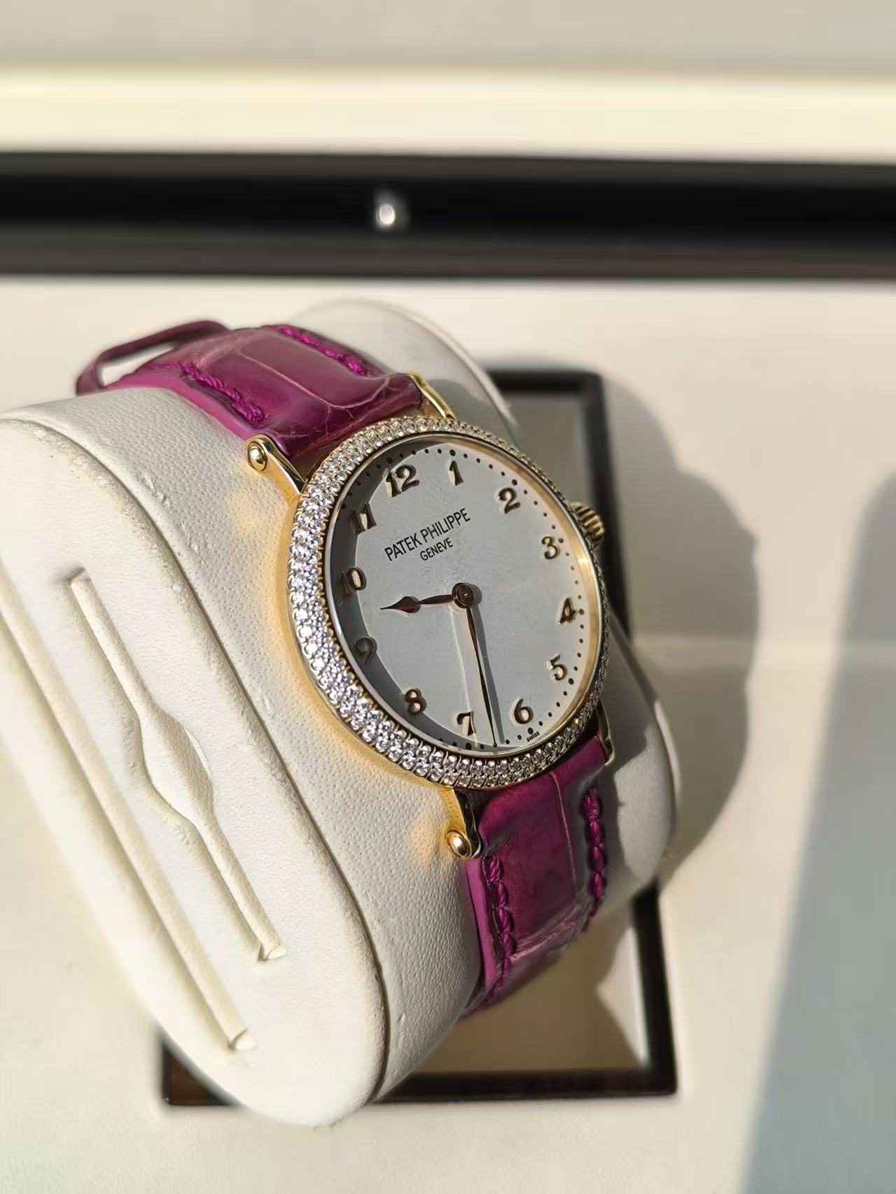 Patek Philippe 7200 / 200R-001 detail 3