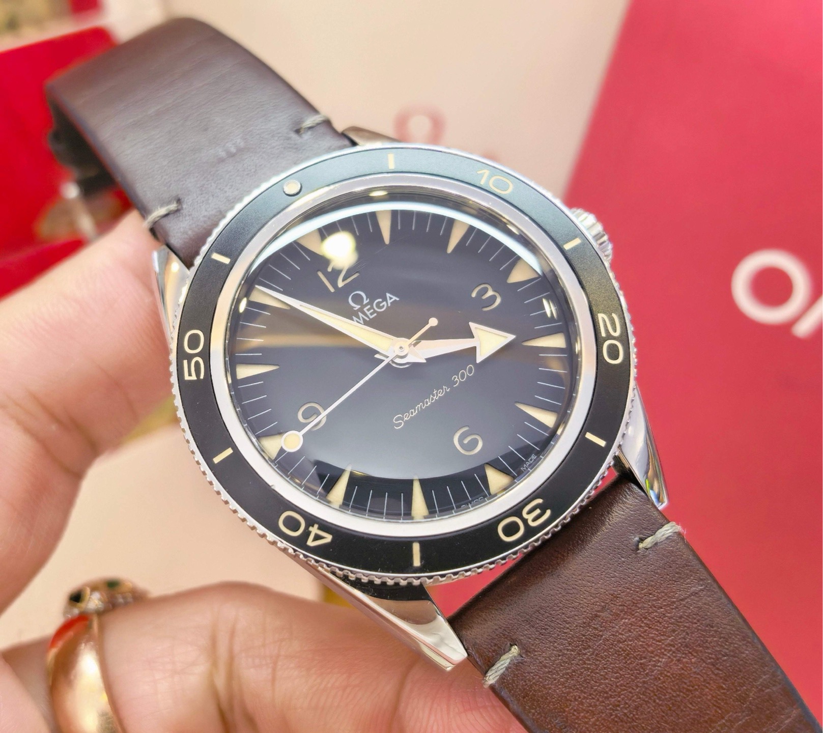 Omega 234.32.41.21.01.001 detail 7