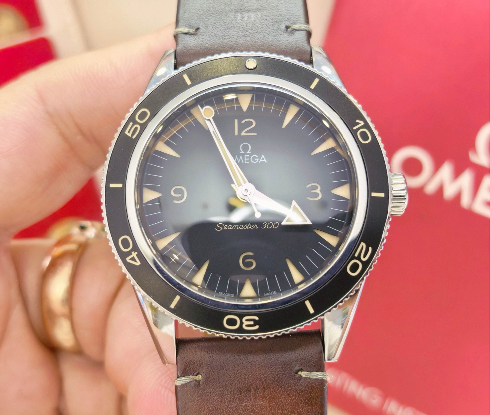 Omega 234.32.41.21.01.001 detail 6