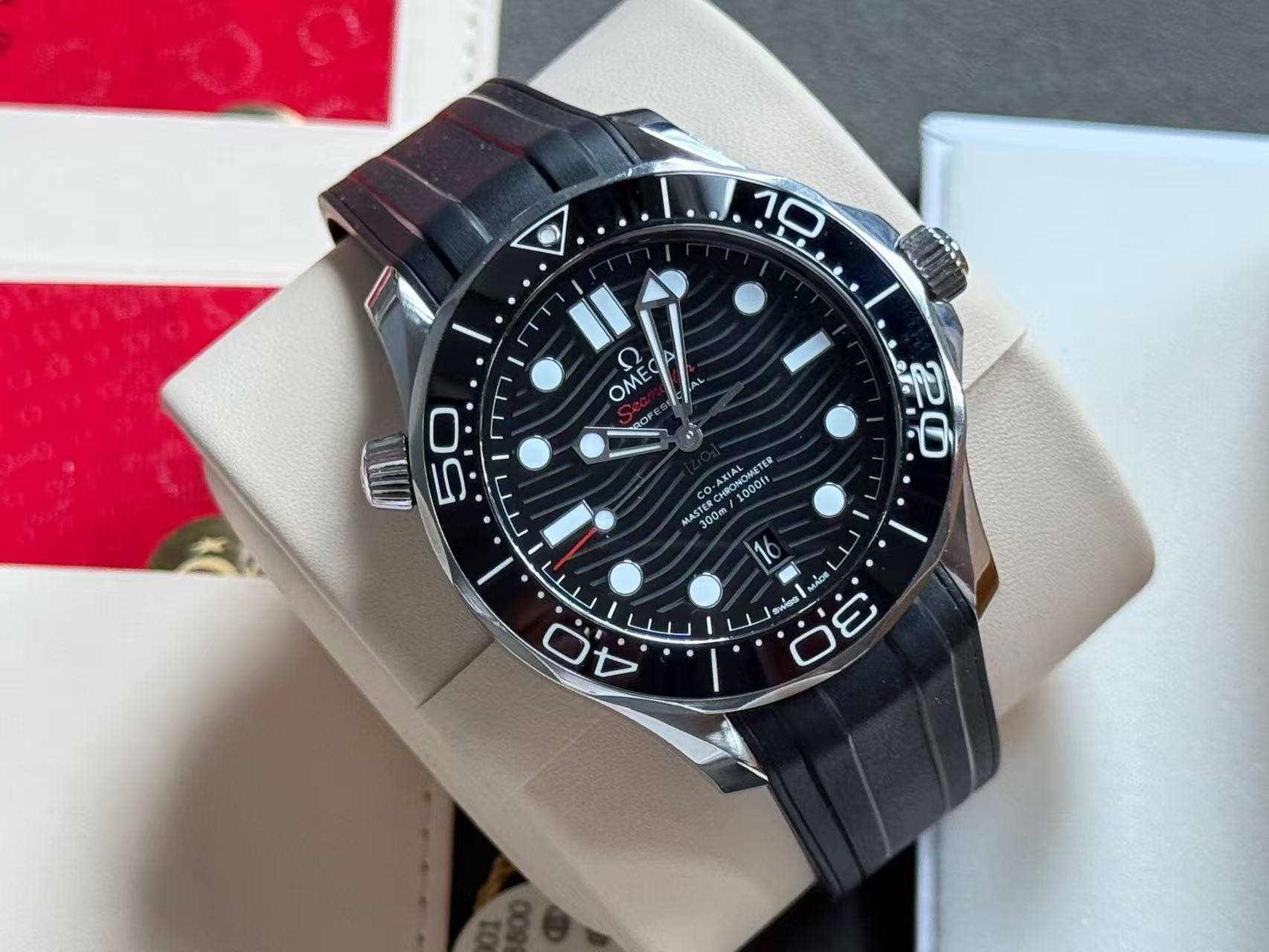 Omega .210.32.42.20.01.001