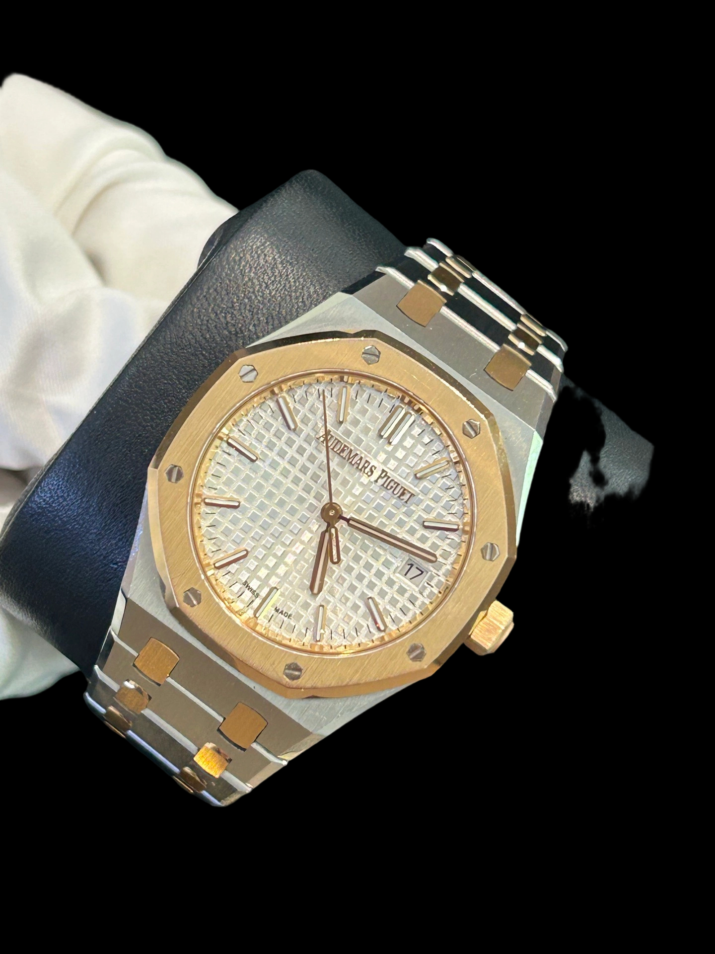 Audemars Piguet 77450SR.OO.1361SR.02 detail 1