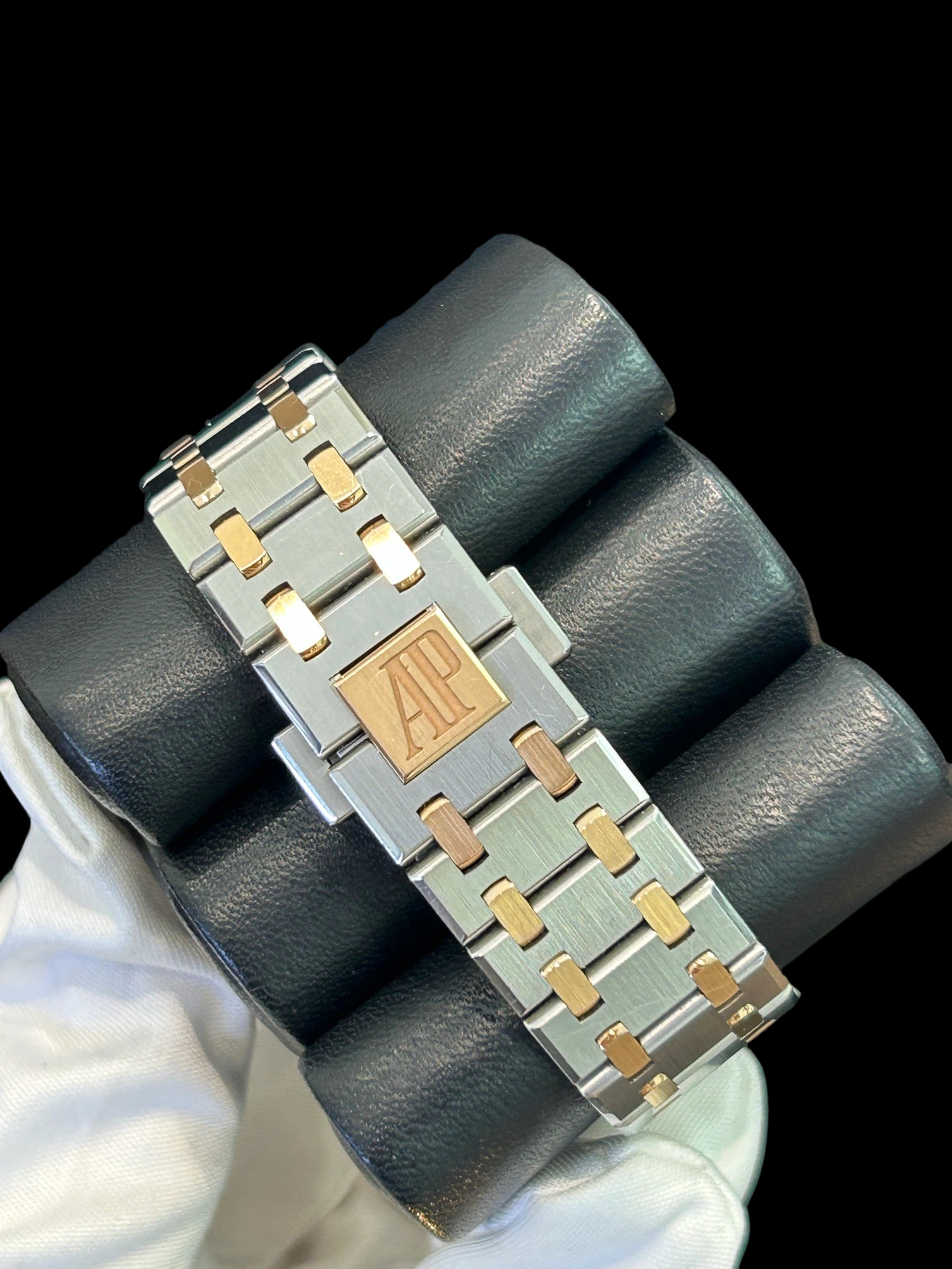 Audemars Piguet 77450SR.OO.1361SR.02 detail 3