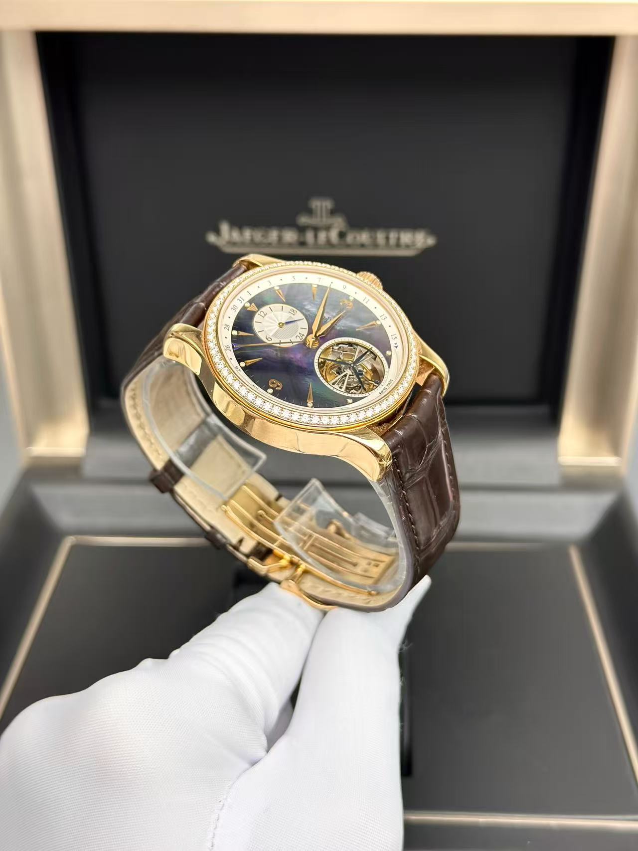 Jaeger-LeCoultre 1652490 detail 1