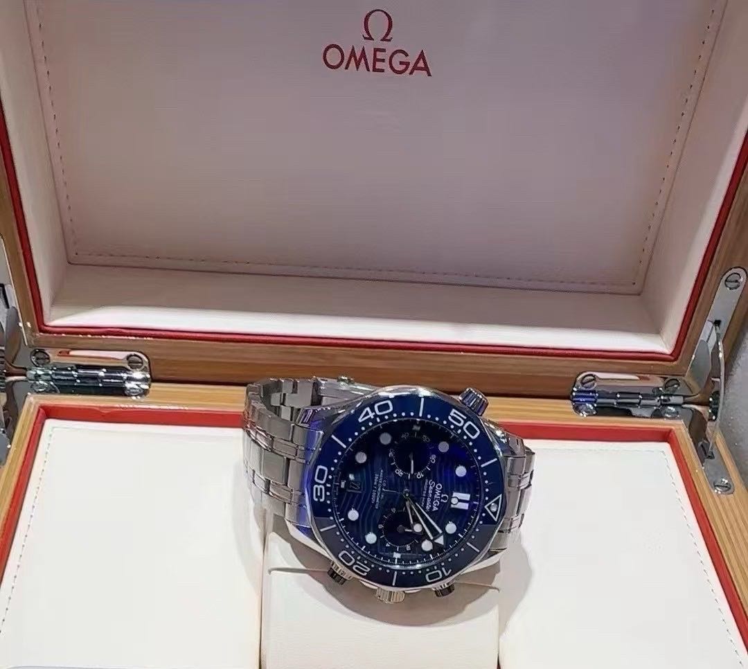 Omega 210.30.44.51.03.001