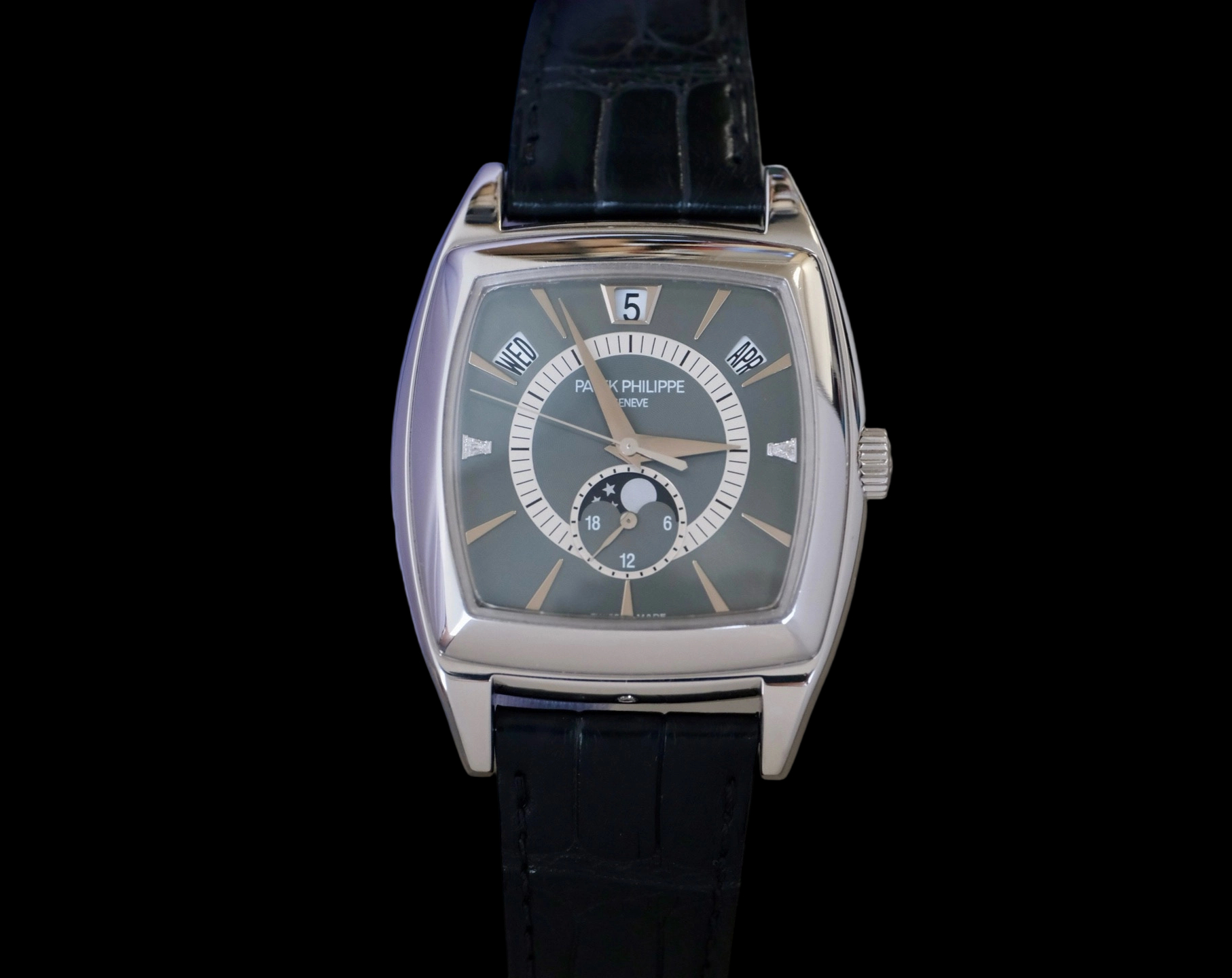 Patek Philippe 5135P detail 1