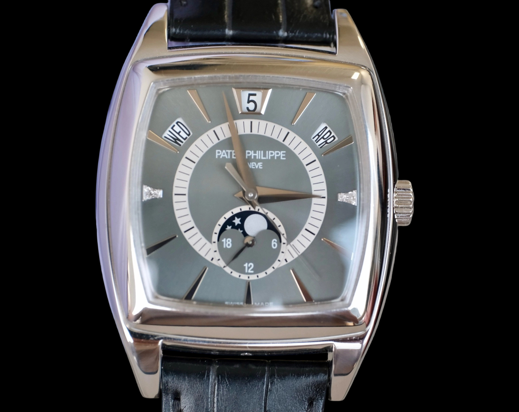 Patek Philippe 5135P detail 2