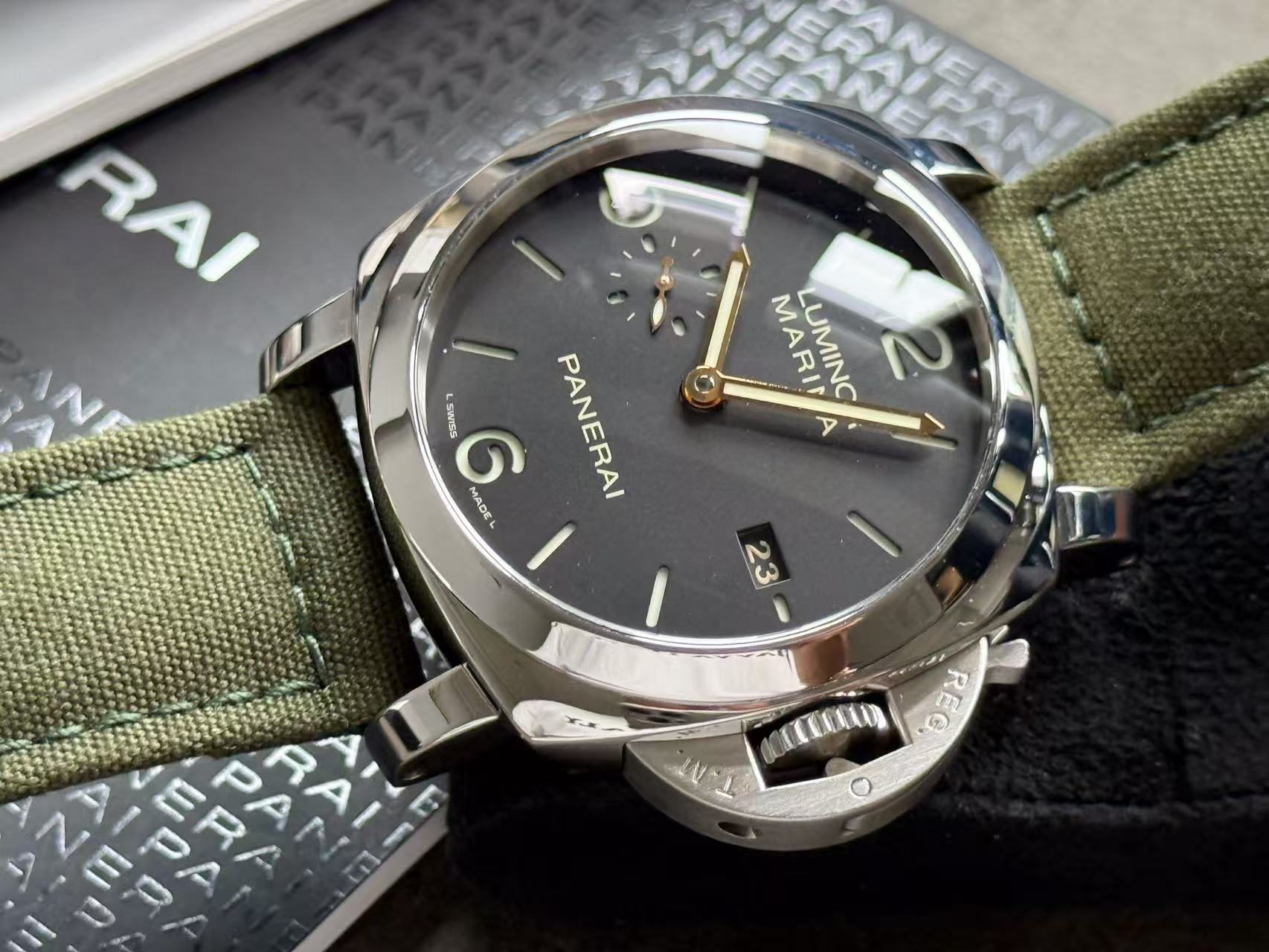 Panerai PAM00618 detail 1