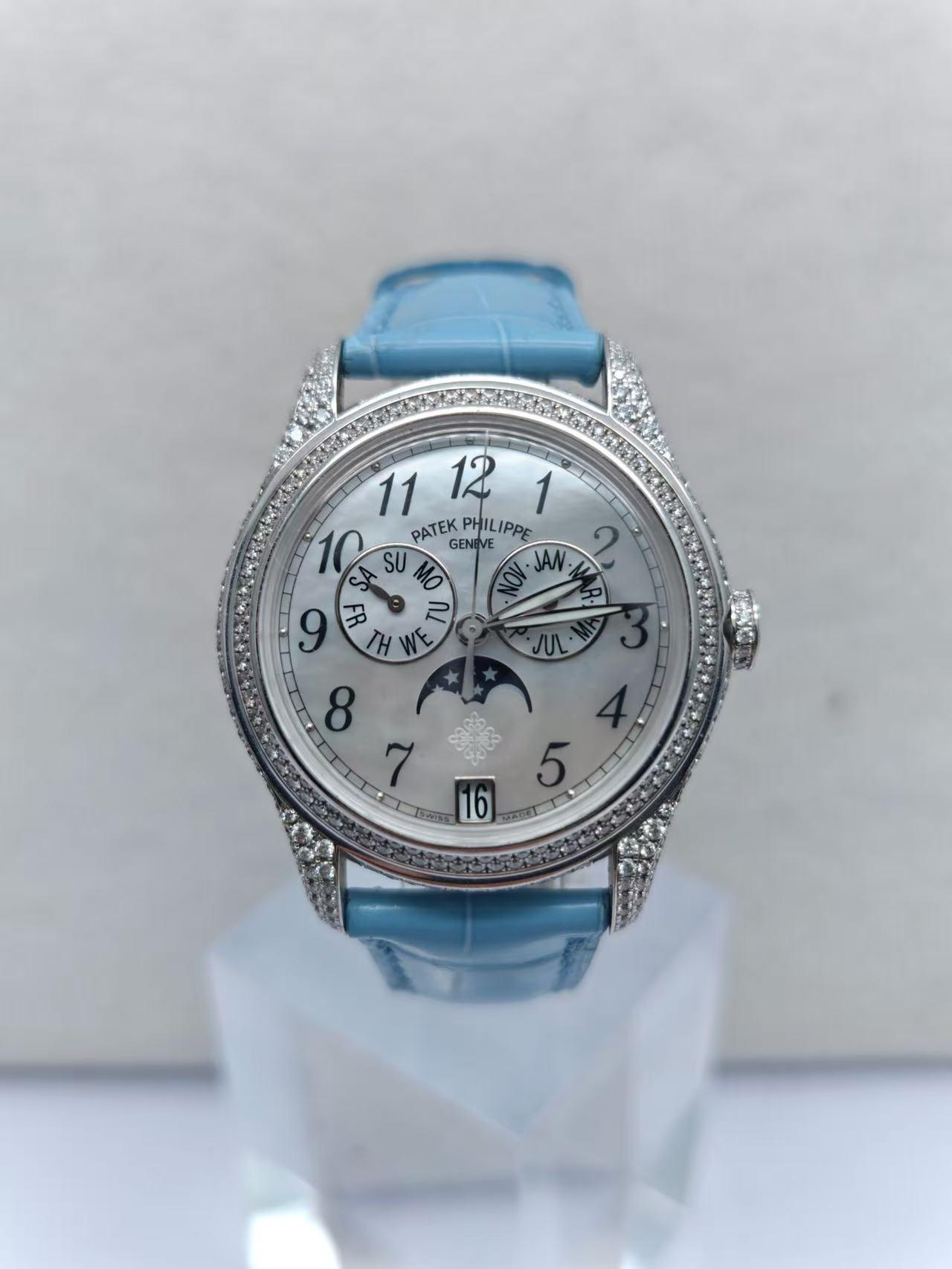 Patek Philippe 4937G-001