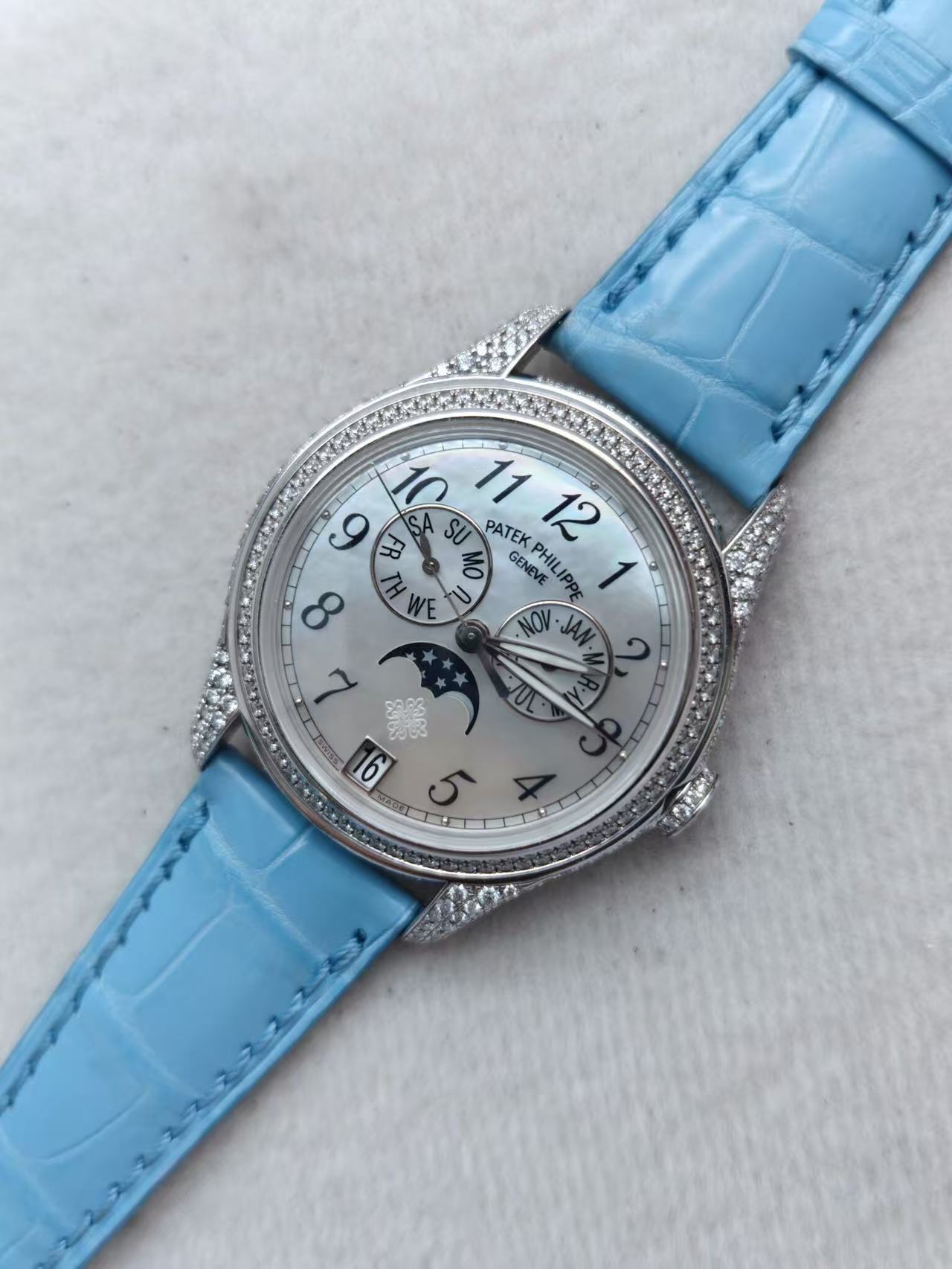 Patek Philippe 4937G-001 detail 5