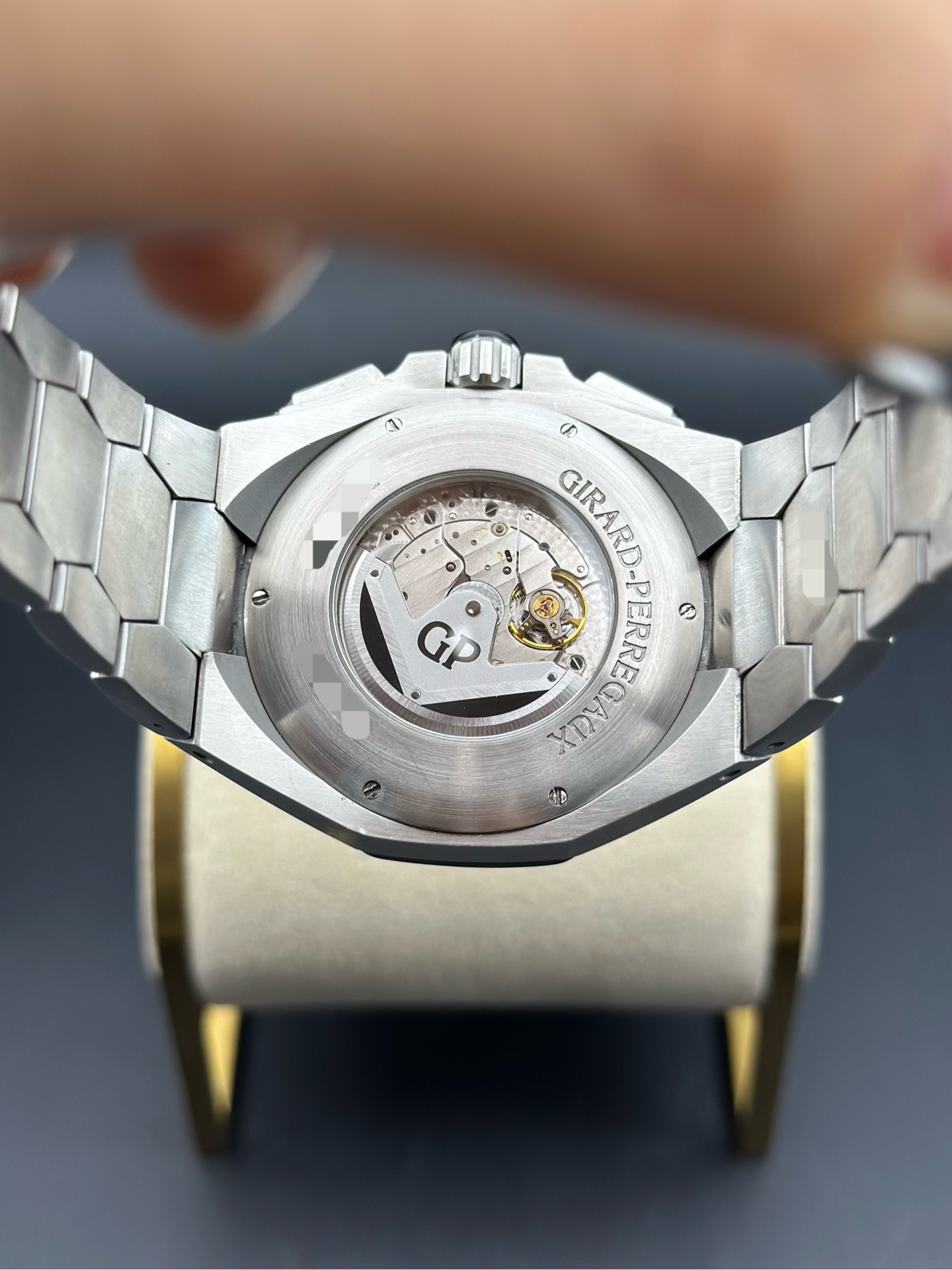 Girard Perregaux 49970-11-131-11A detail 3