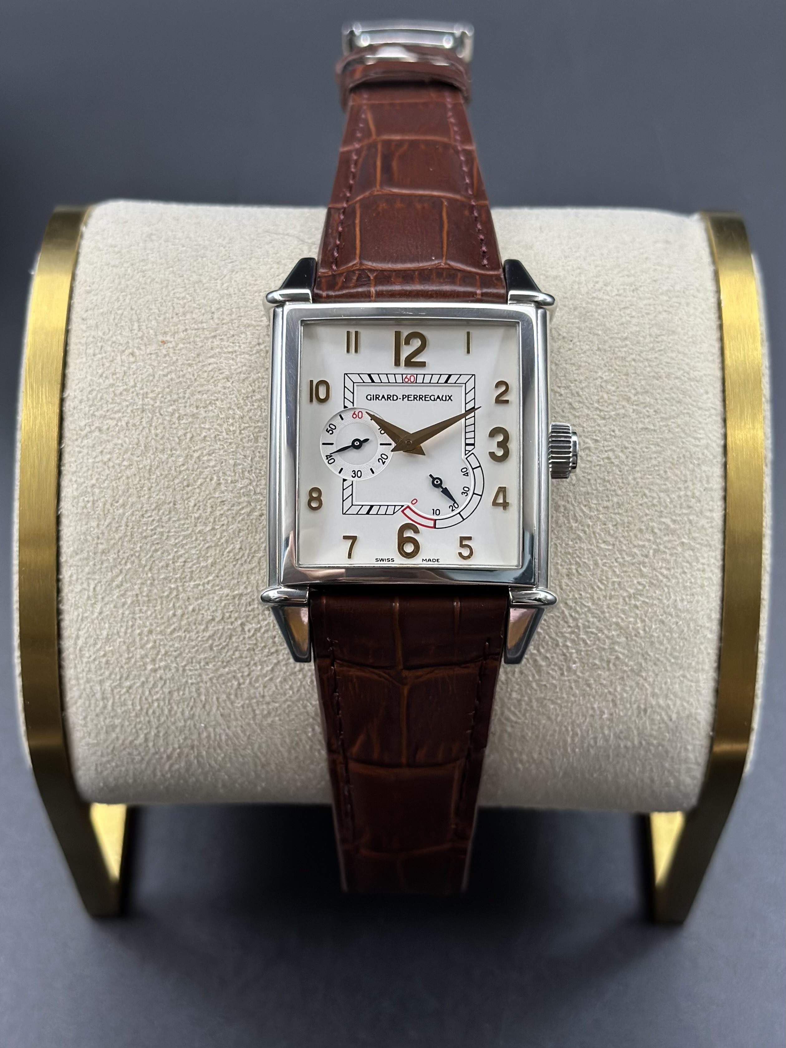Girard Perregaux 25850-11-113-BAEA
