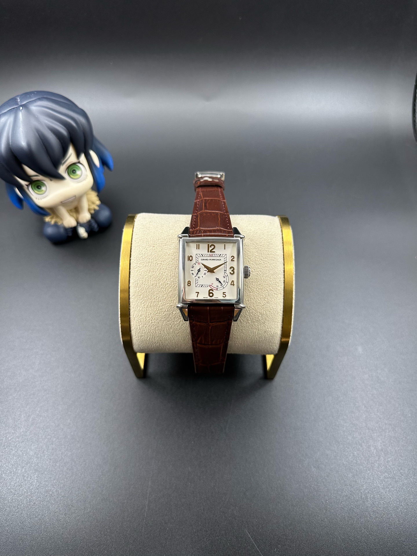 Girard Perregaux 25850-11-113-BAEA detail 1