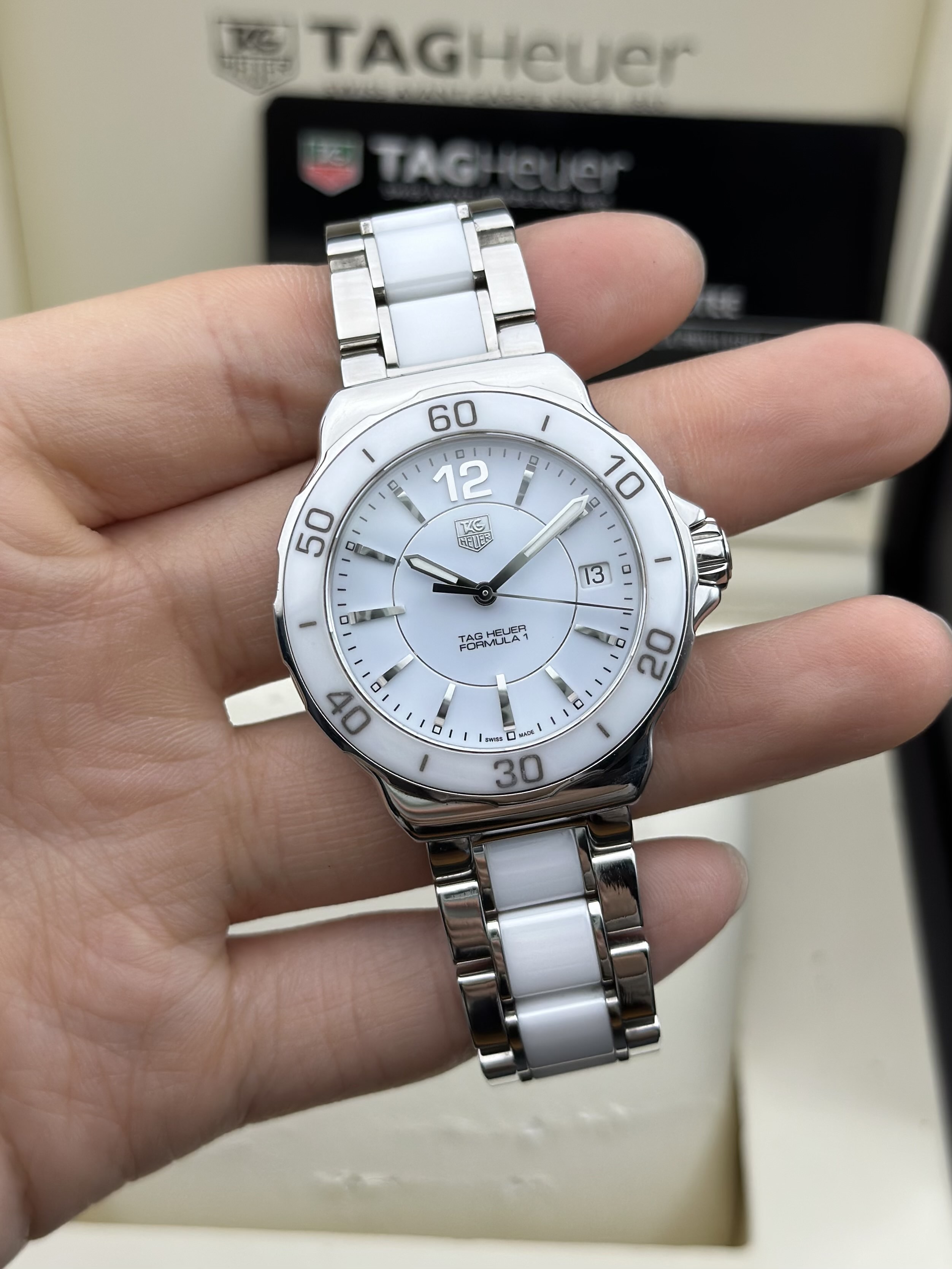 TAG Heuer WAH1211.BA0861 detail 1