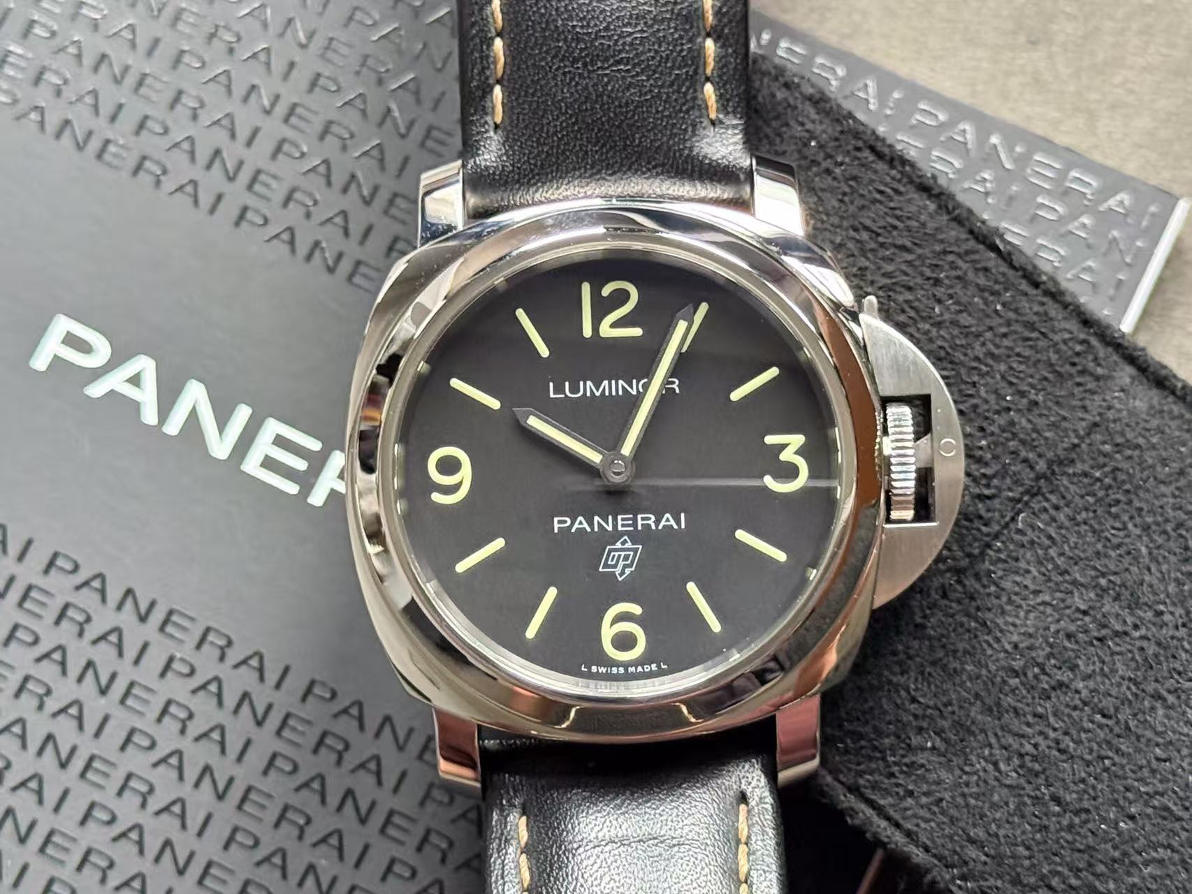 Panerai PAM00773 detail 3