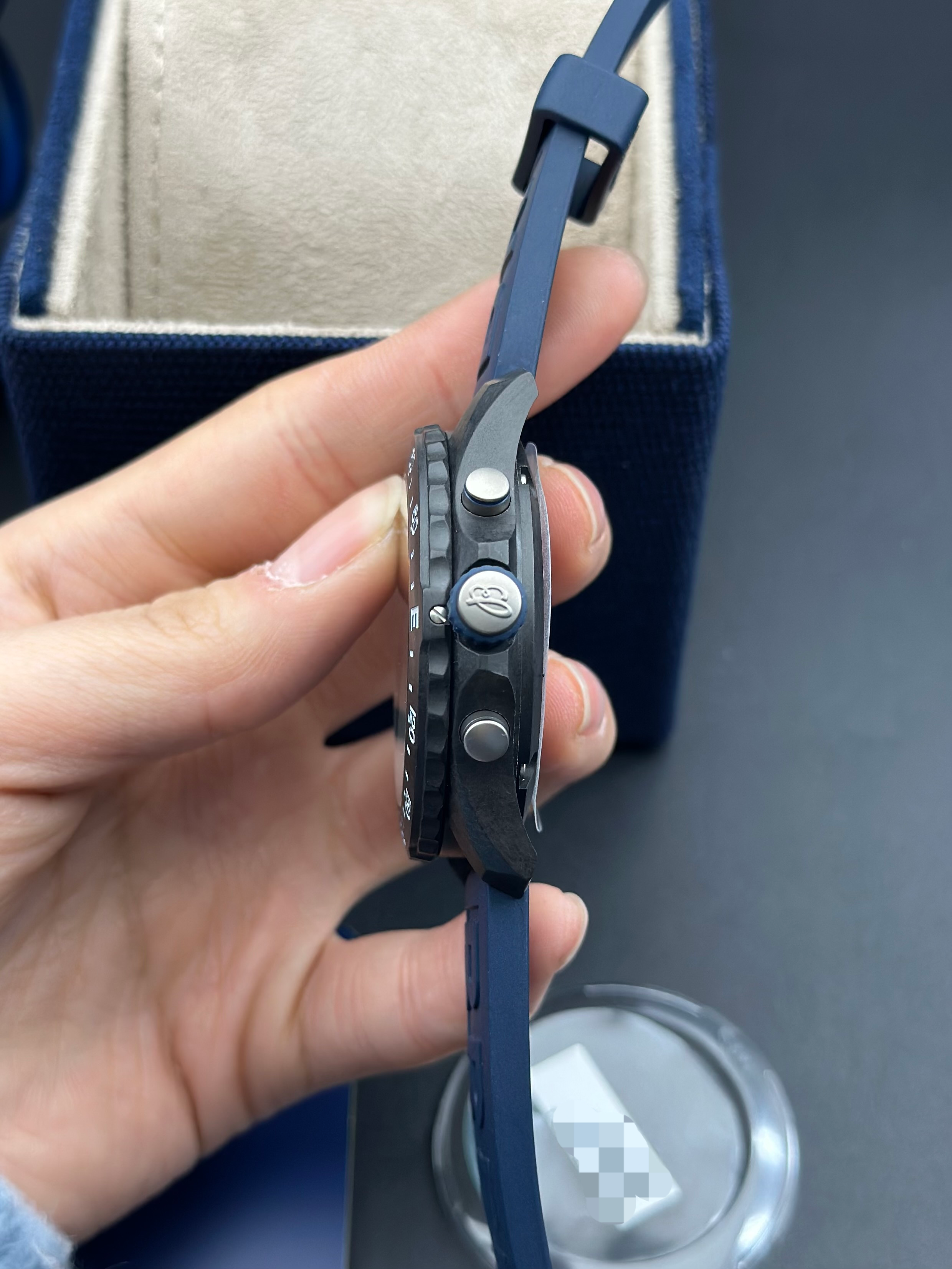 Breitling X82310D51B1S1 detail 3