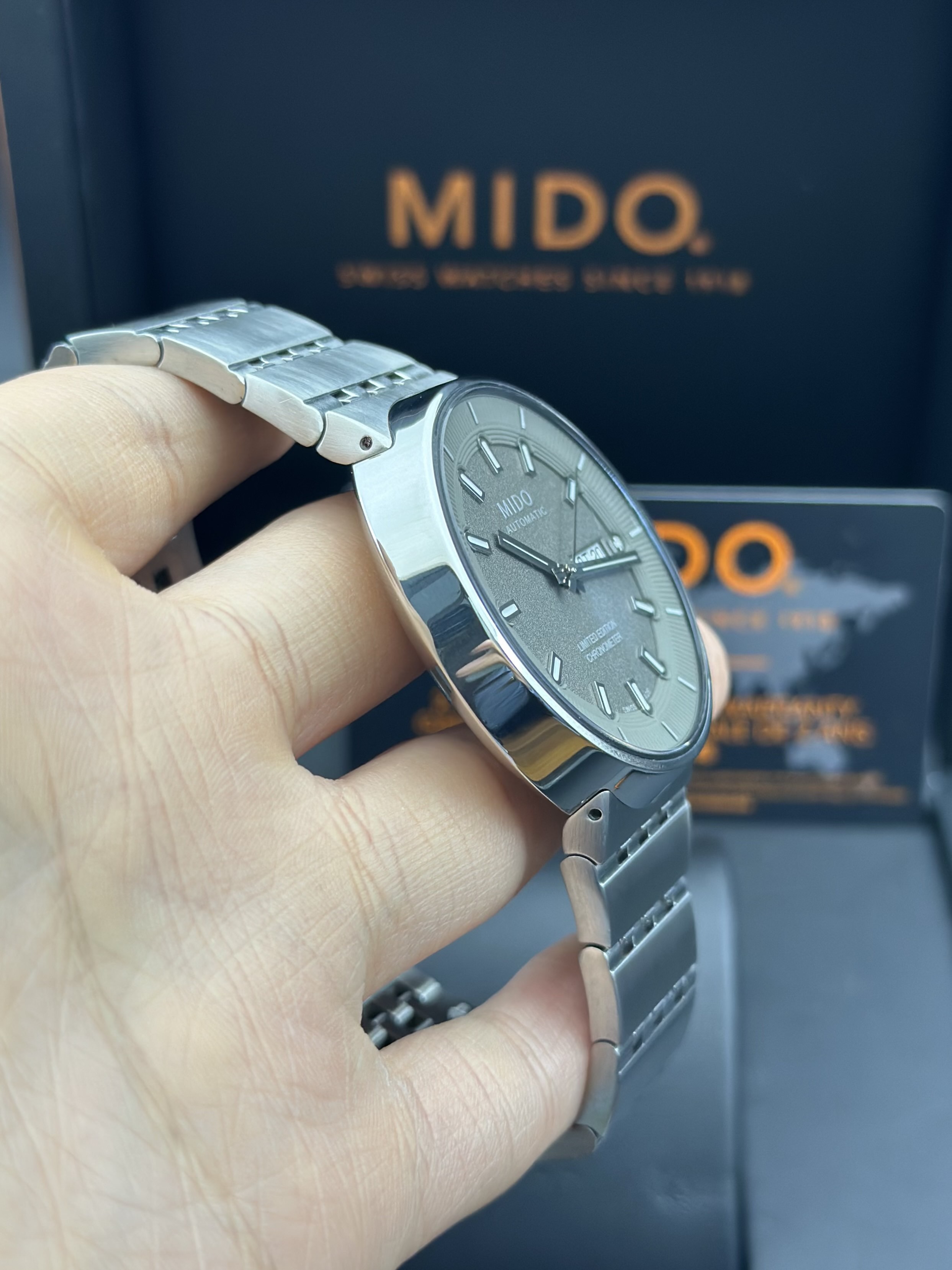 Mido M8340.4.B3.11 detail 3