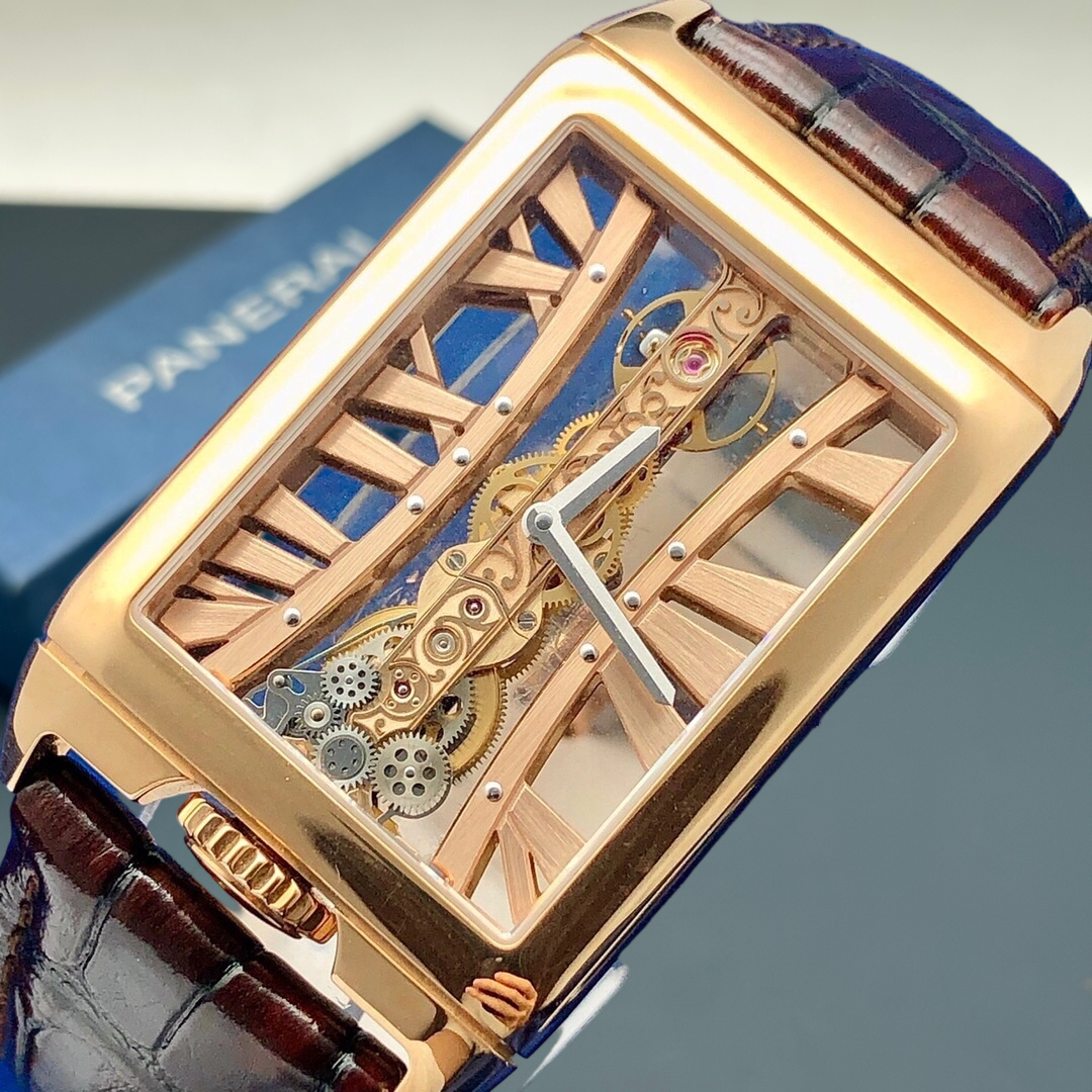 Corum B113 / 03044 detail 1